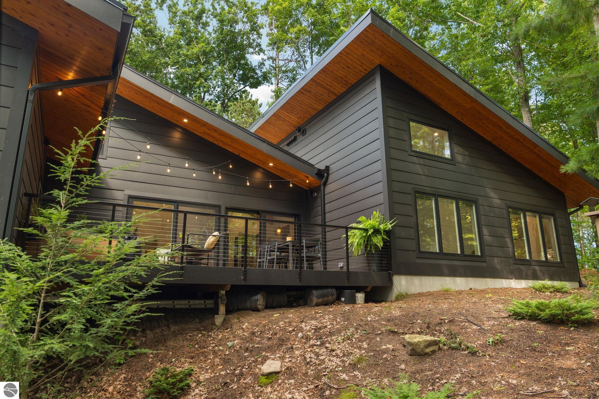 7103 Lake View Ridge
