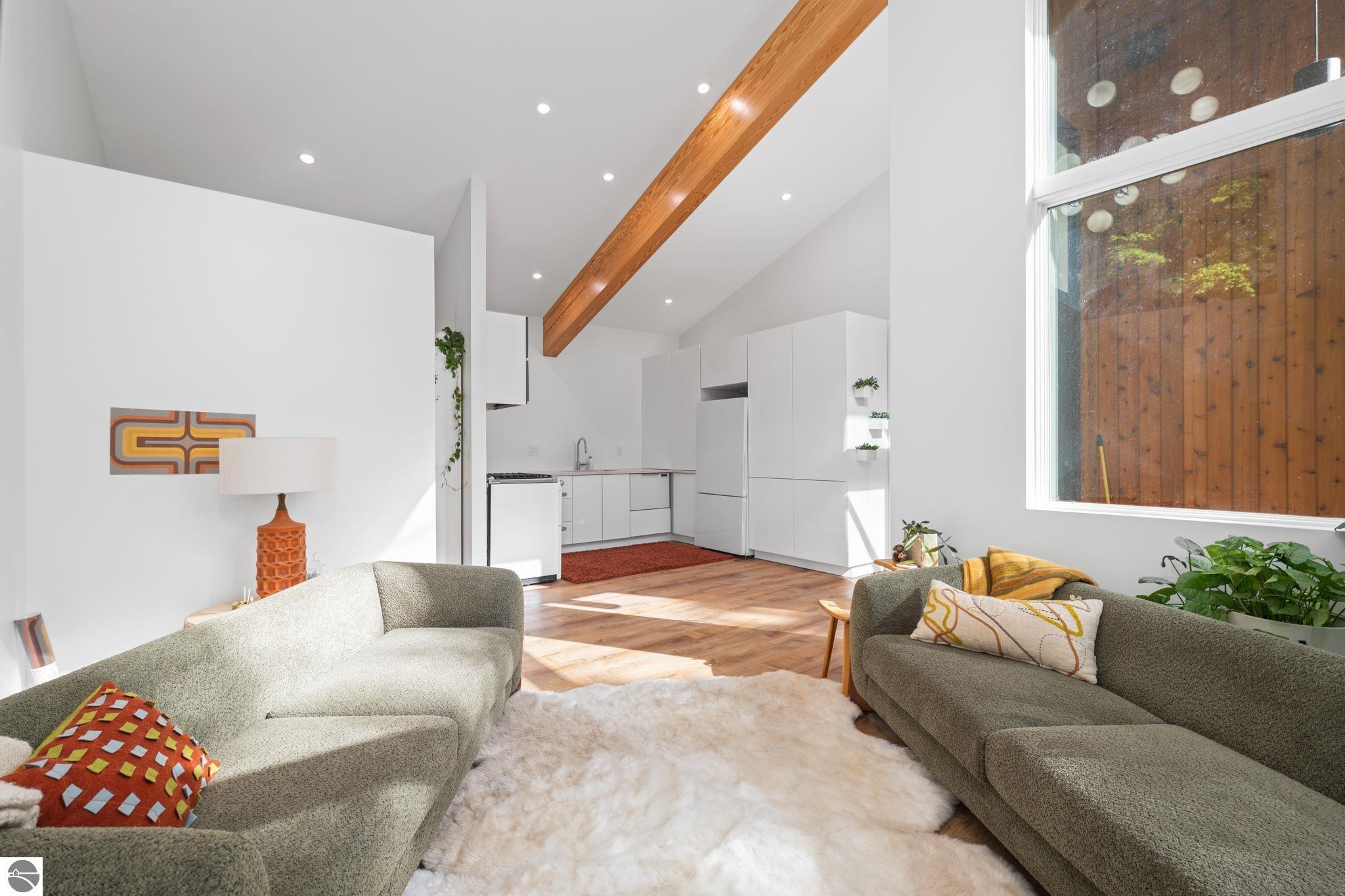 7103 Lake View Ridge