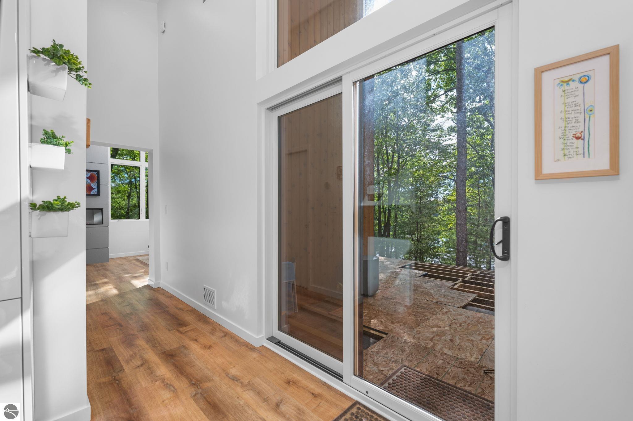 7103 Lake View Ridge