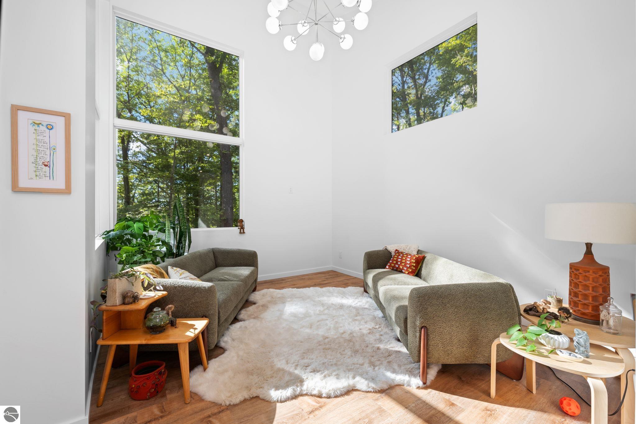 7103 Lake View Ridge