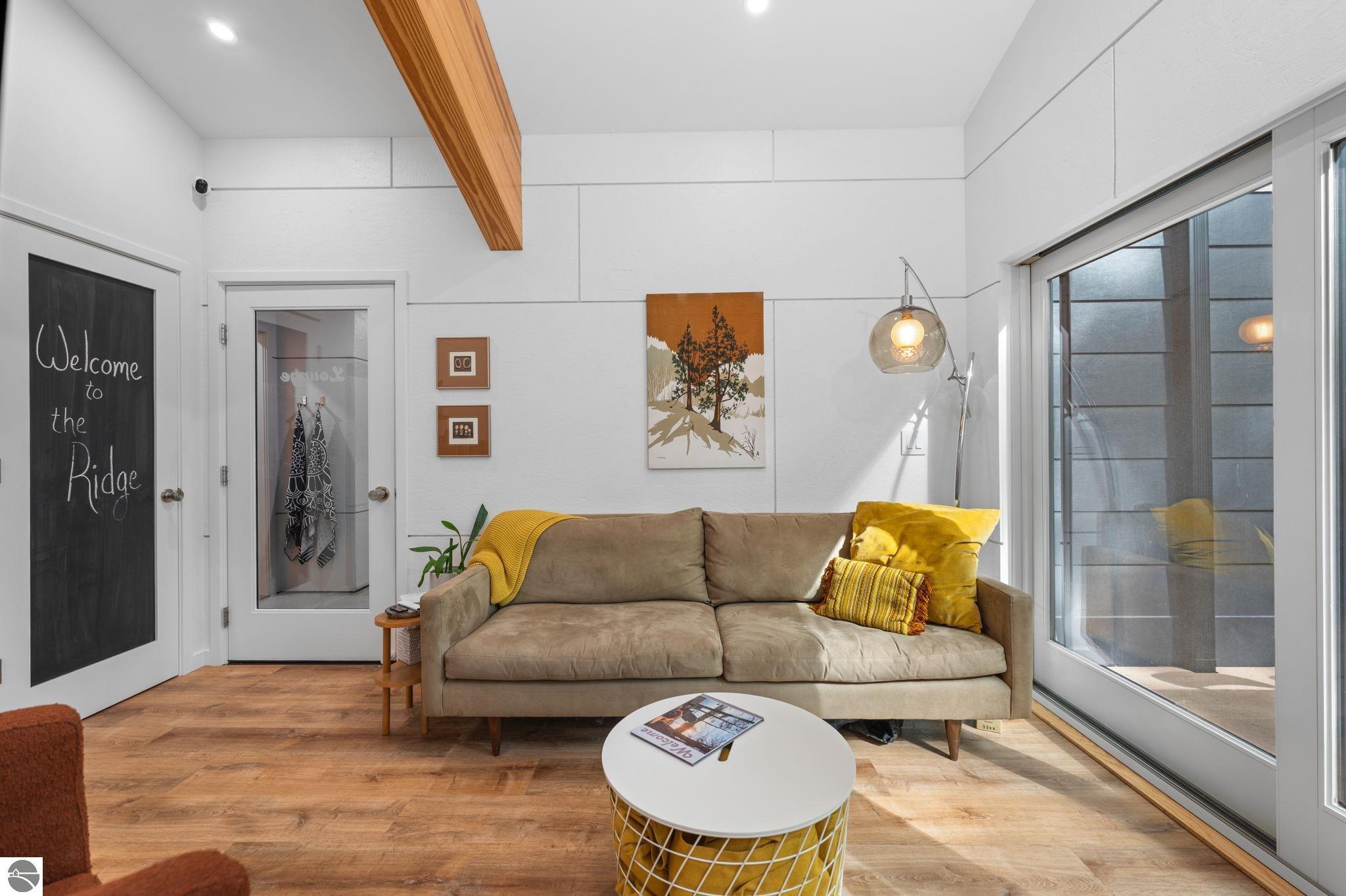 7103 Lake View Ridge