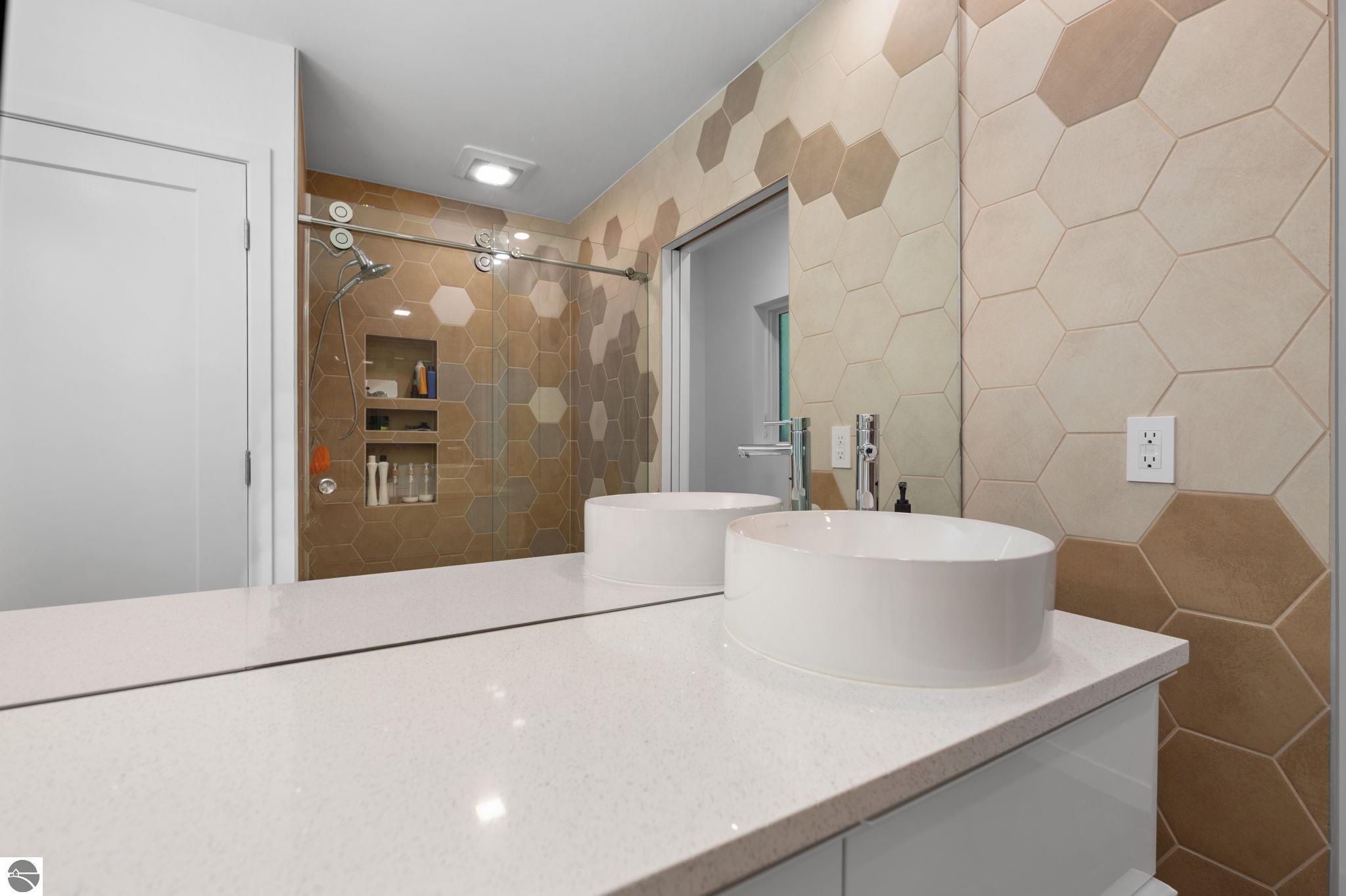 7103 Lake View Ridge