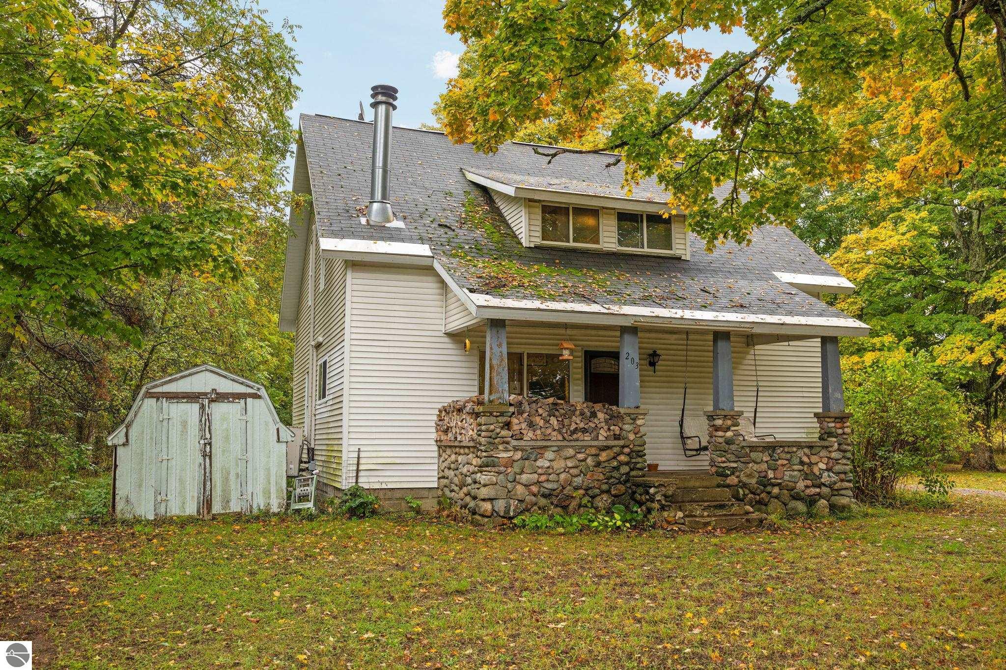 203 S Pioneer Road