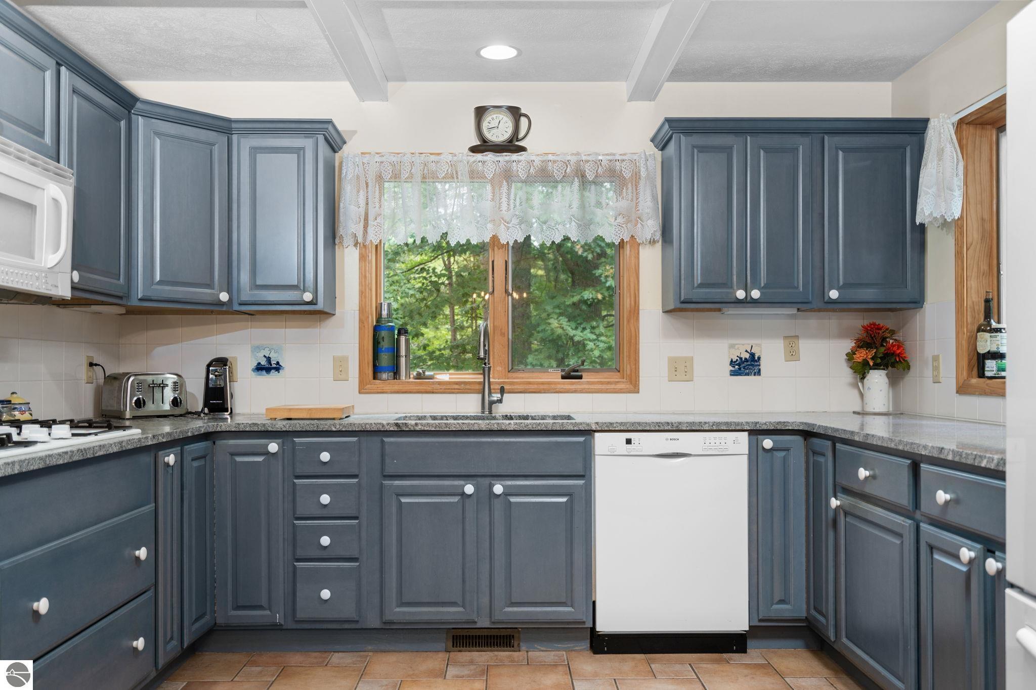 4207 Twins Trail