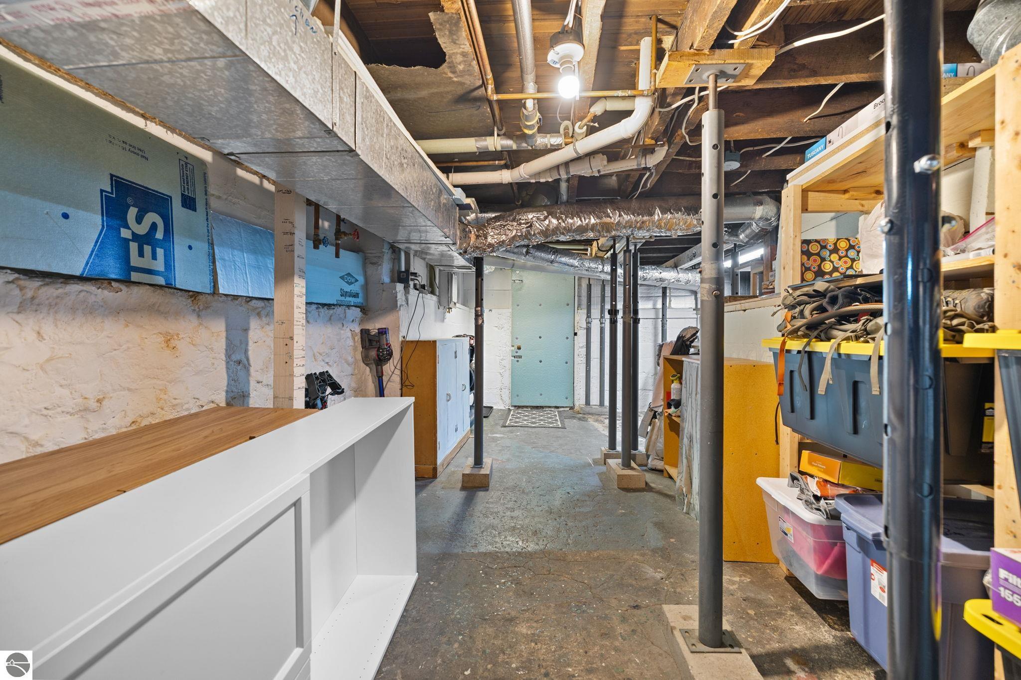 220 W Tenth Street