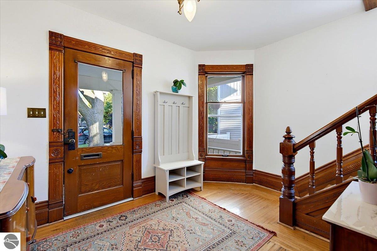 221 Boardman Avenue