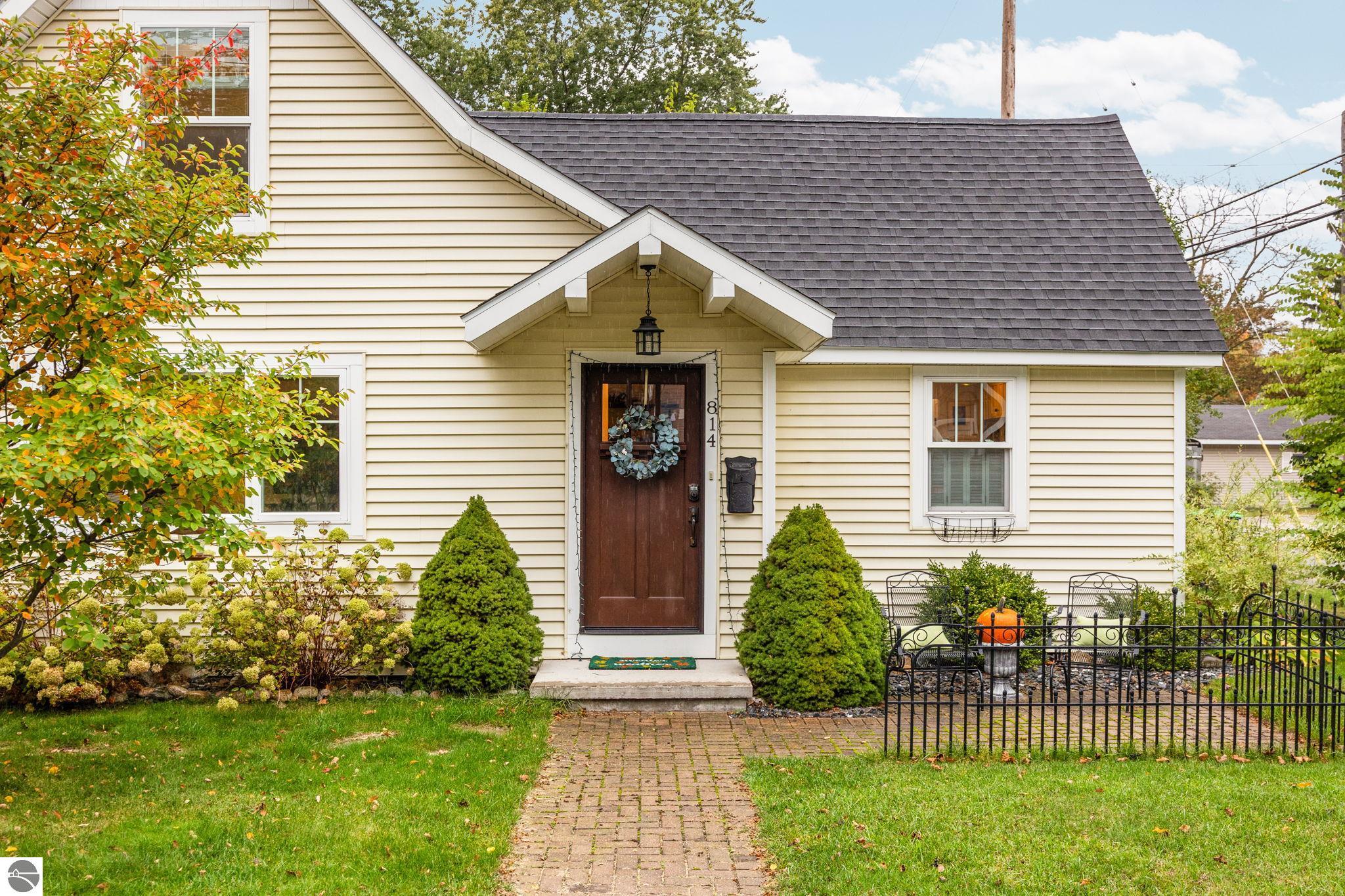 814 Locust Street