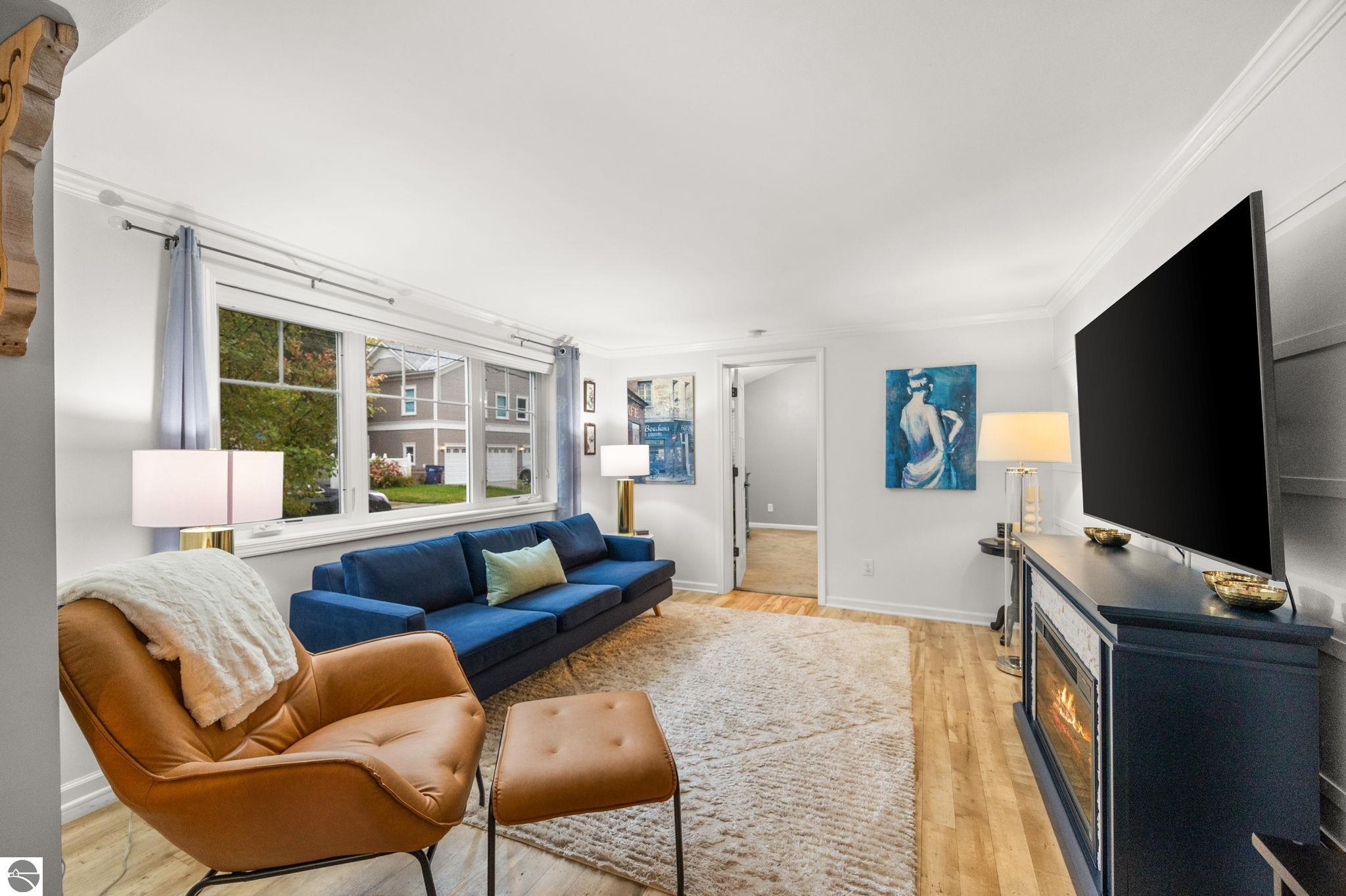 814 Locust Street