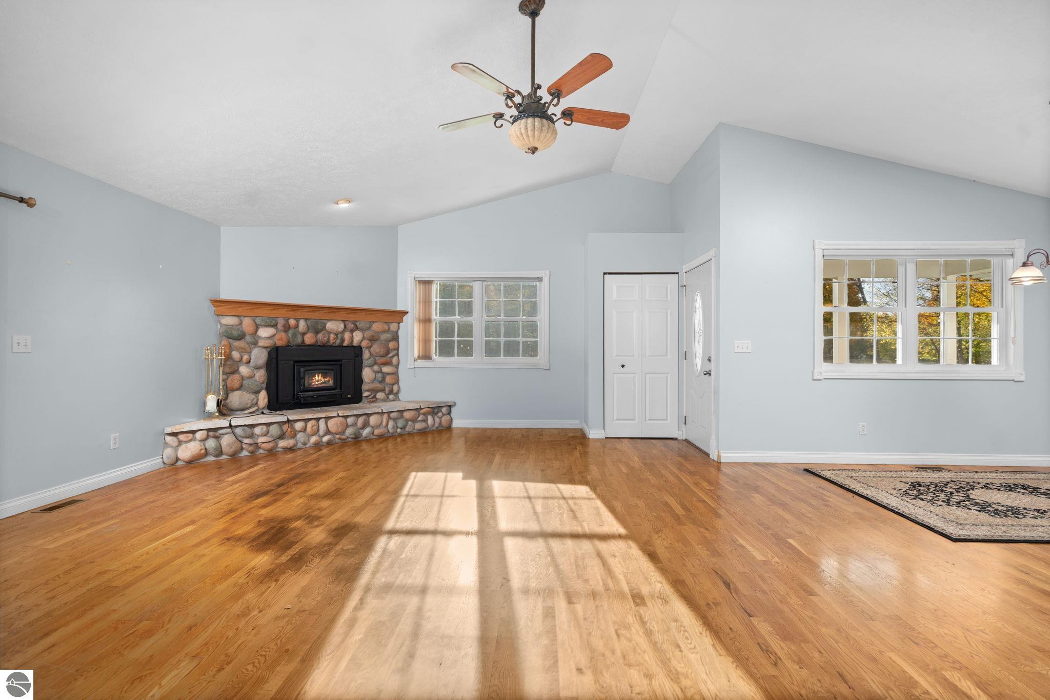 5219 Timber Point Trail