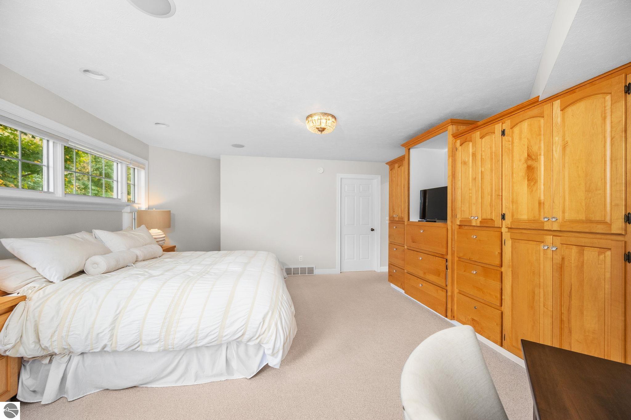 561 S Lake Shore Drive