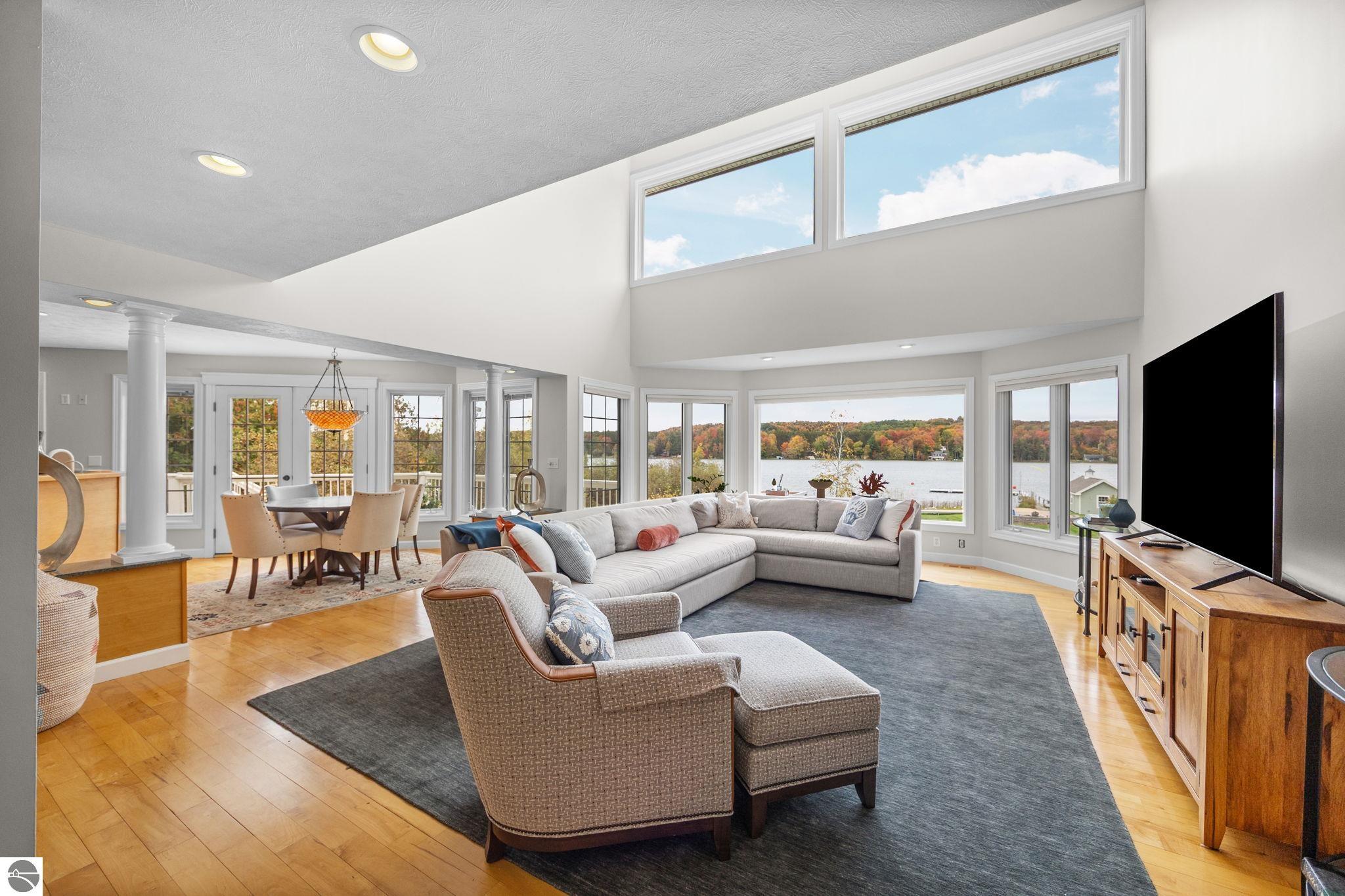 561 S Lake Shore Drive