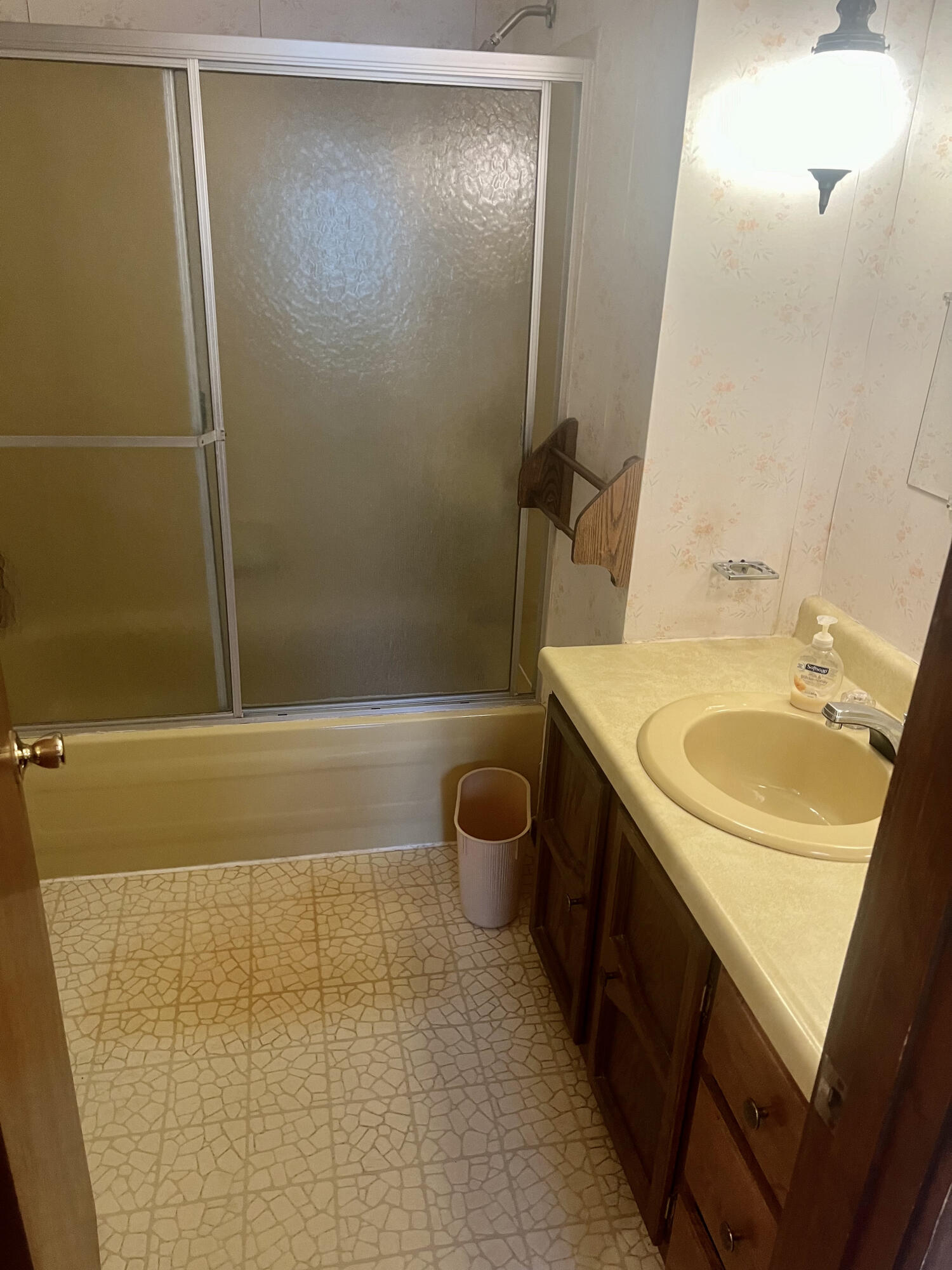 1233 Glenn Road