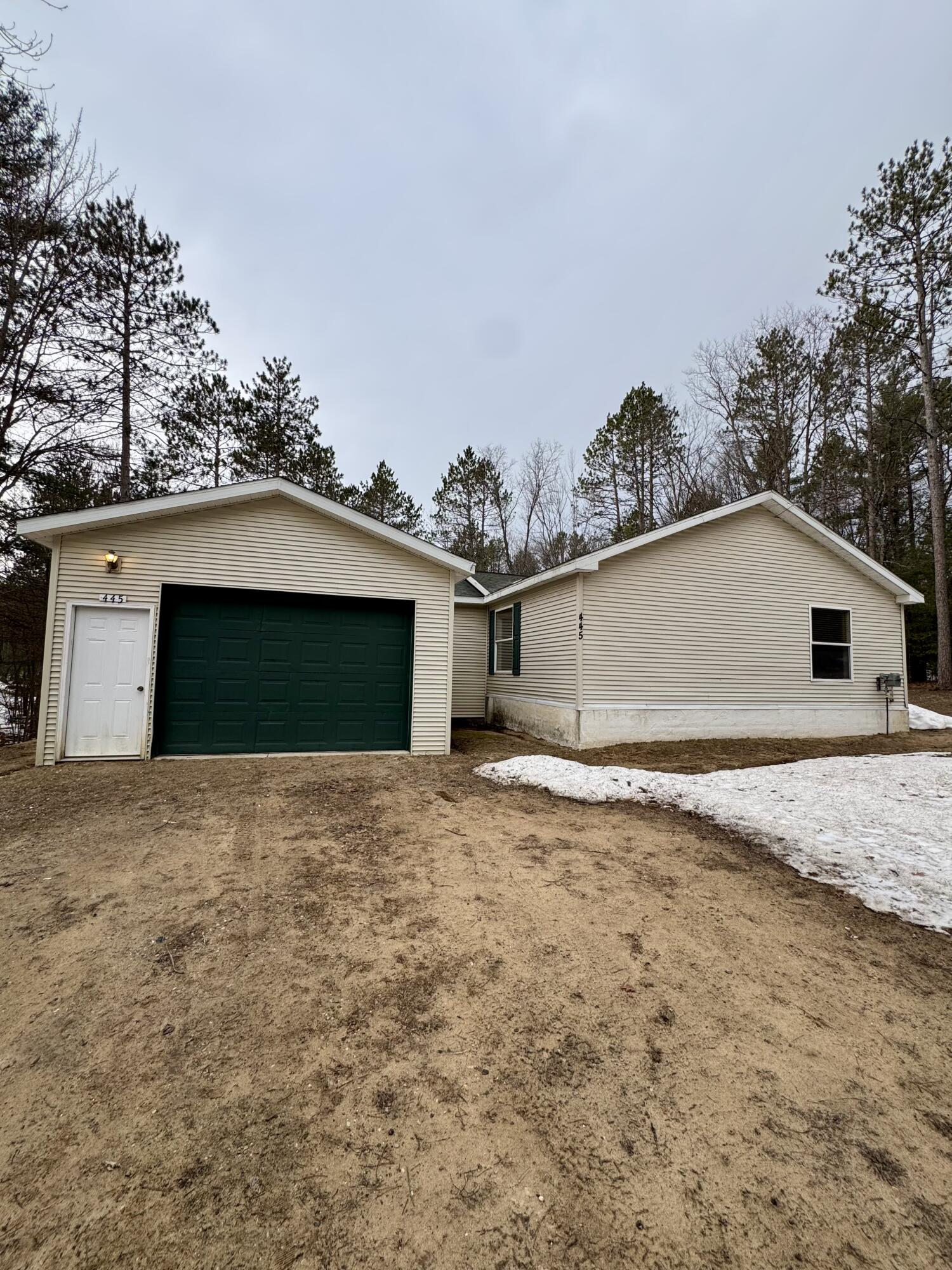 445 Darwin Avenue, NE