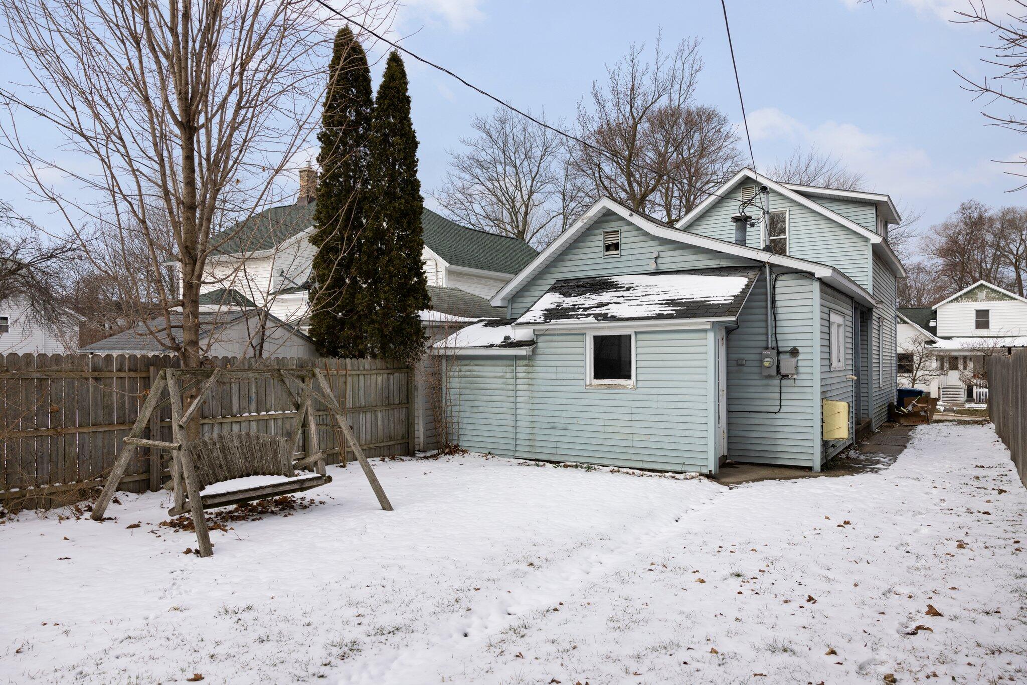 347 4th Street
