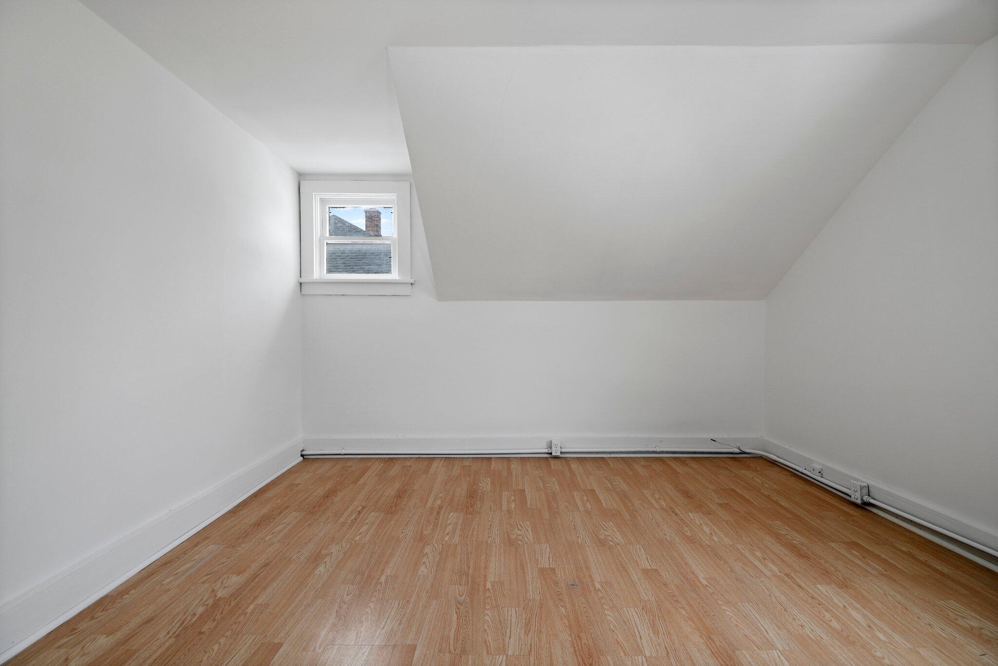 347 4th Street