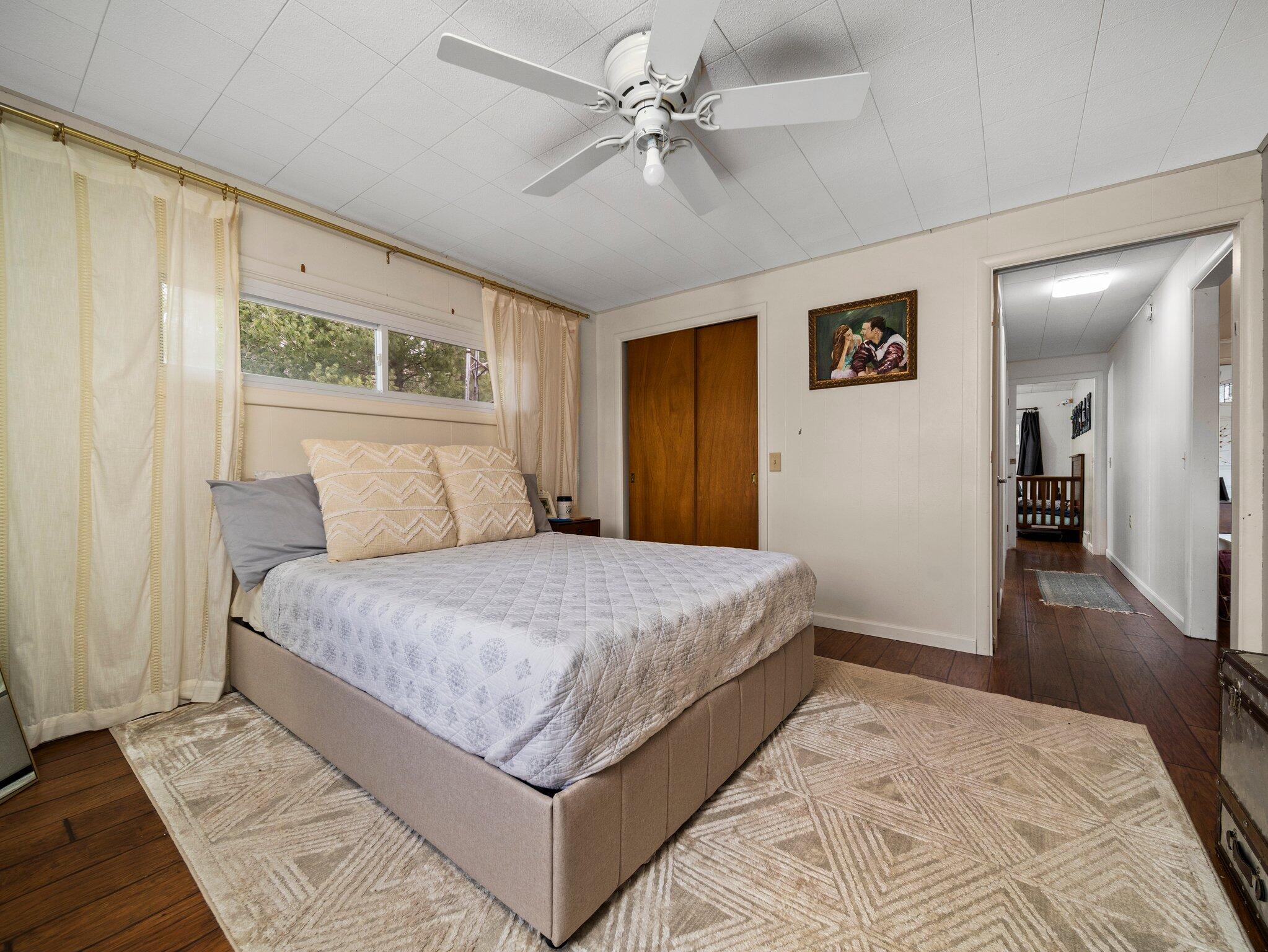 8527 W Dixson Drive