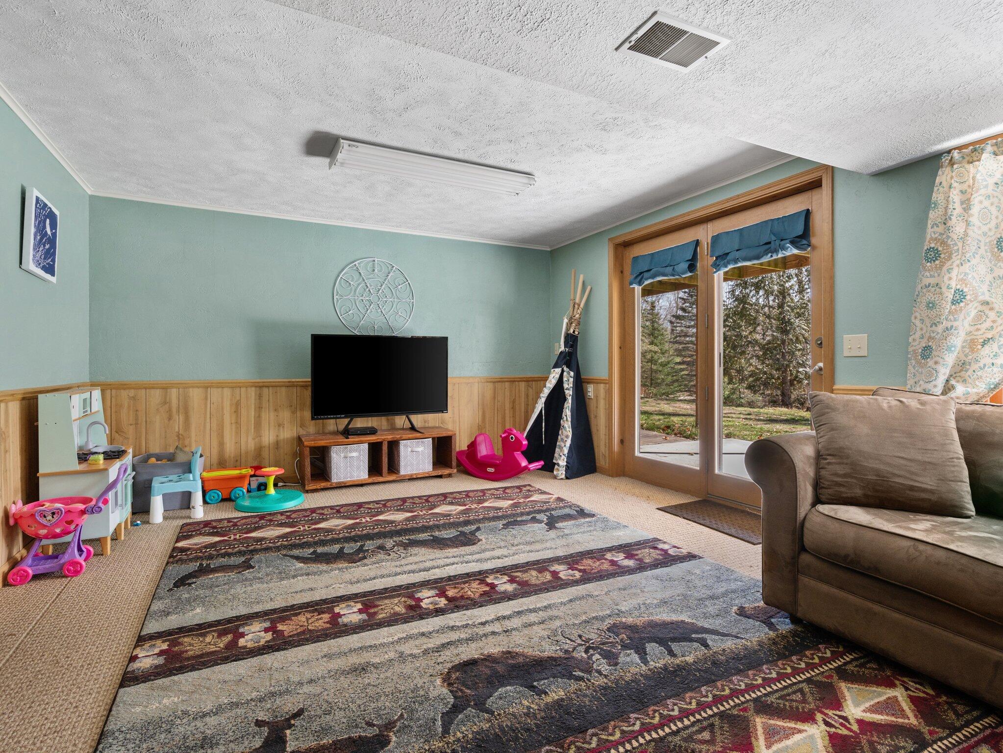8687 N La Salle Road