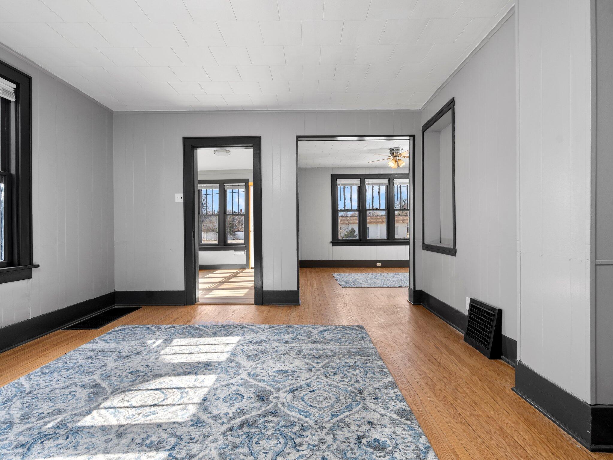 903 Vine Street