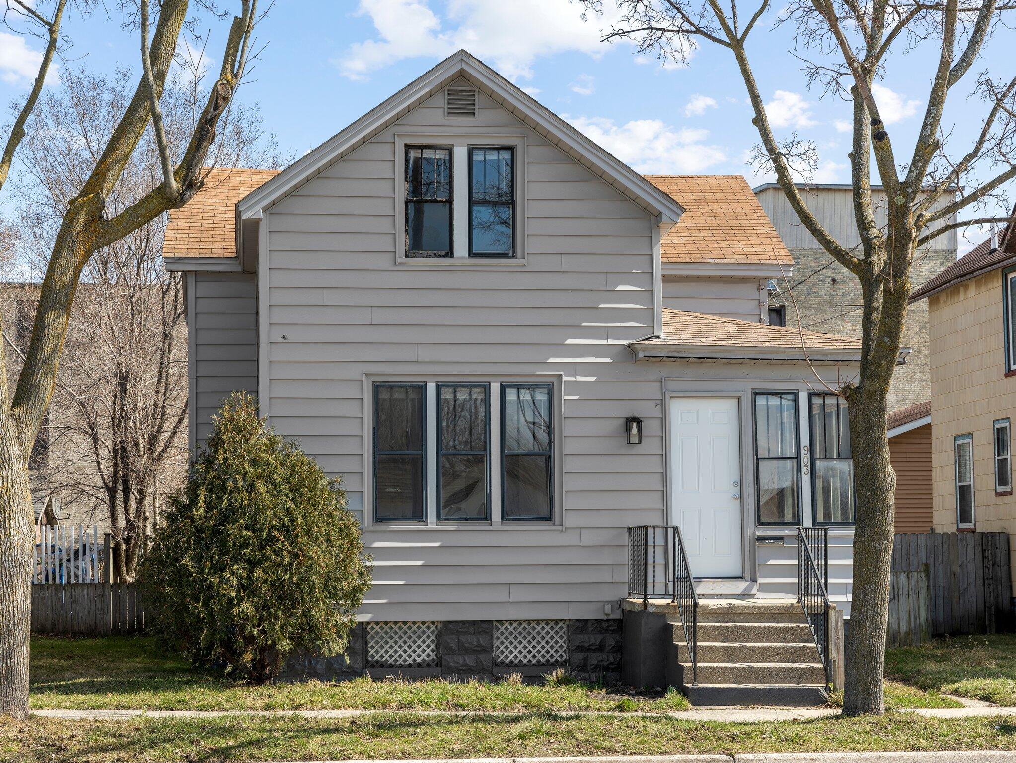 903 Vine Street