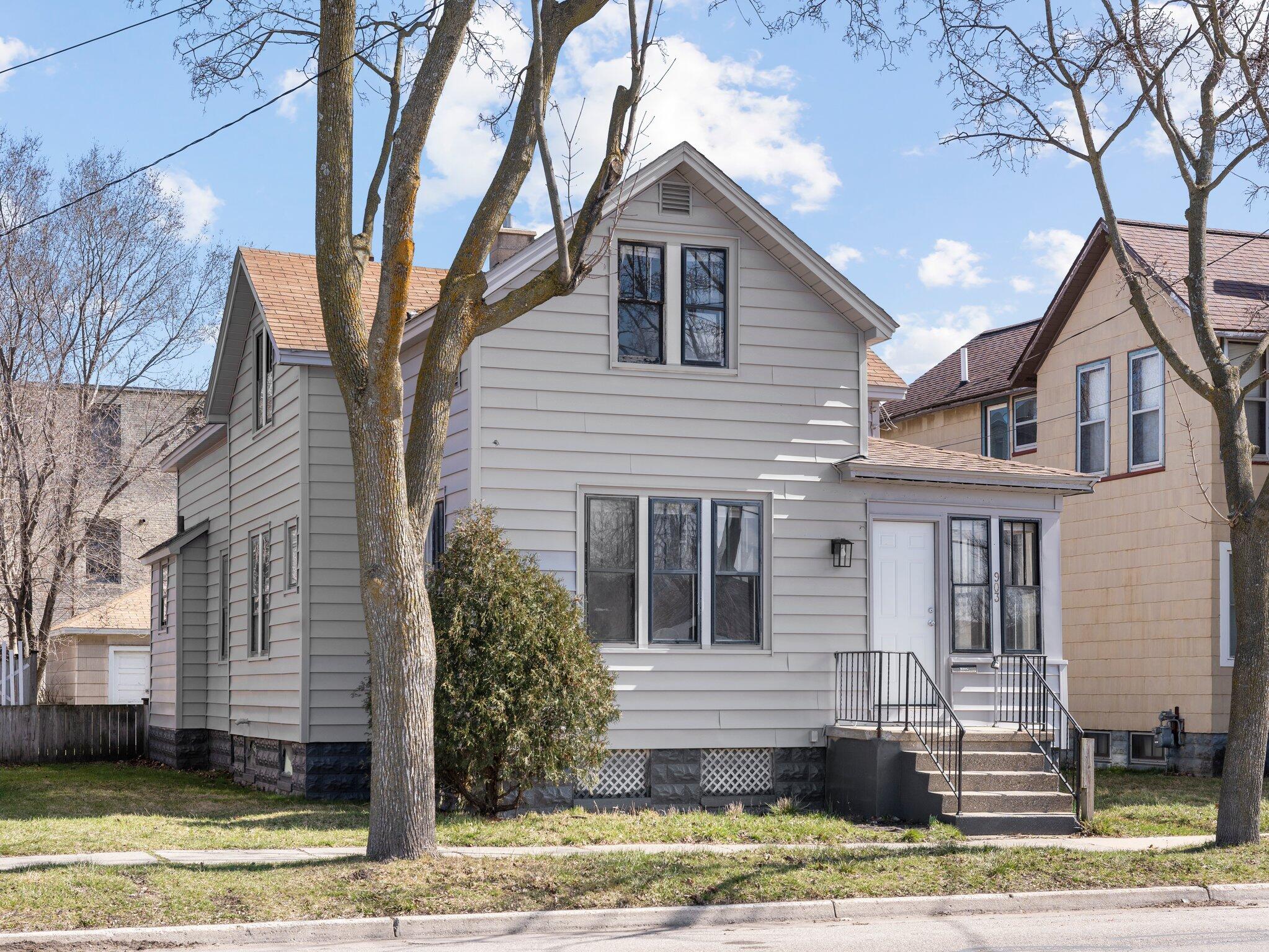 903 Vine Street