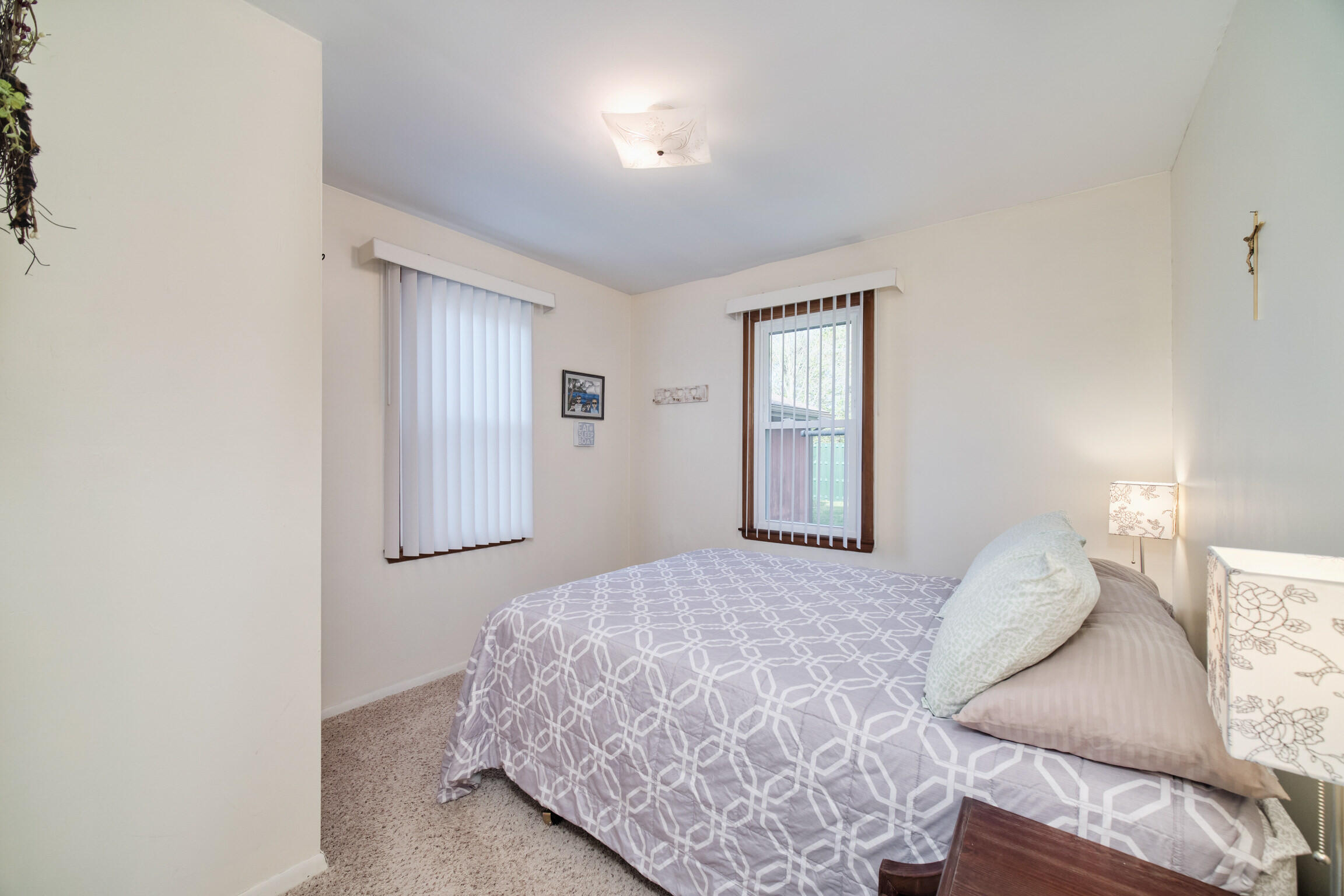 8761 Lake Park Drive