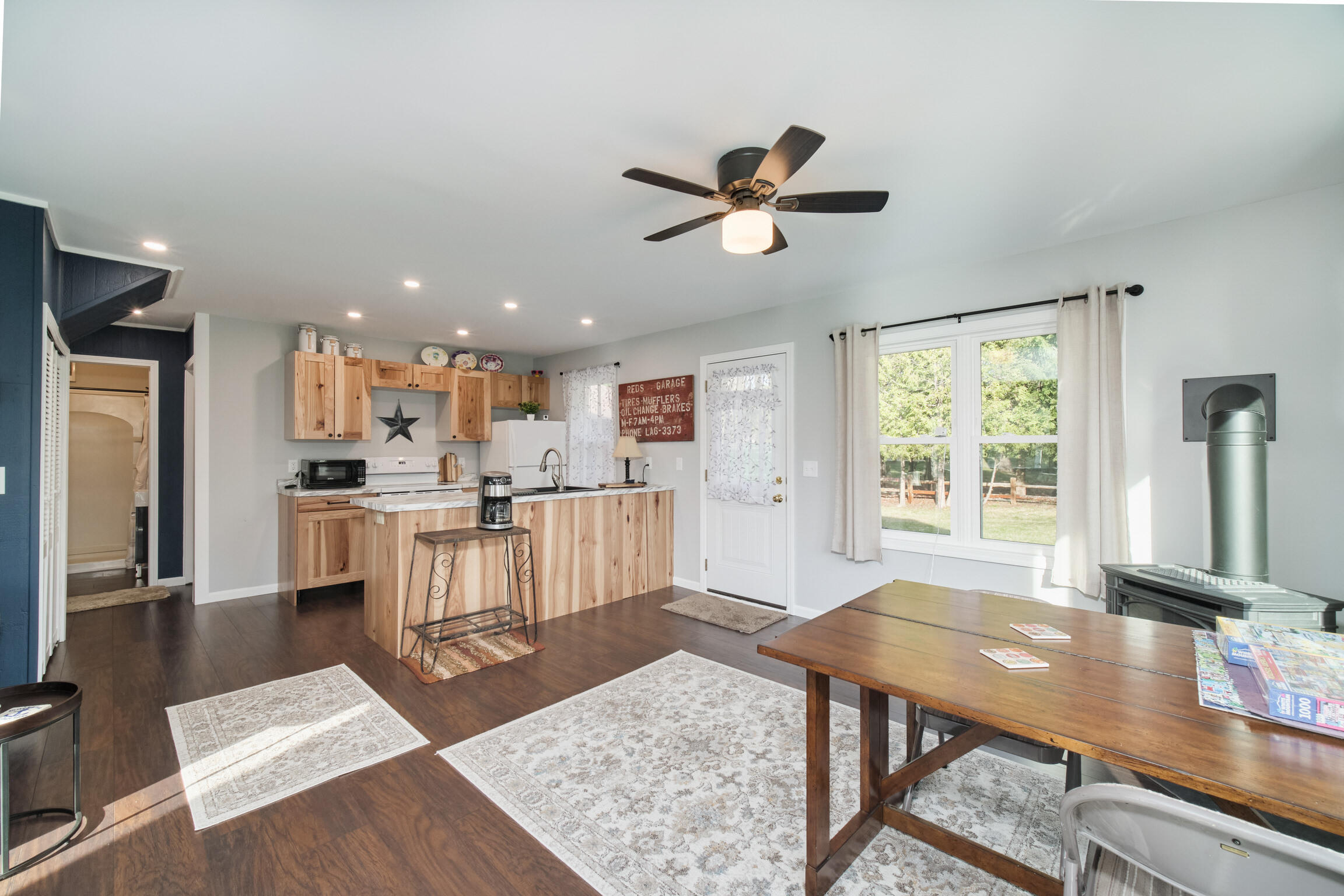 8761 Lake Park Drive
