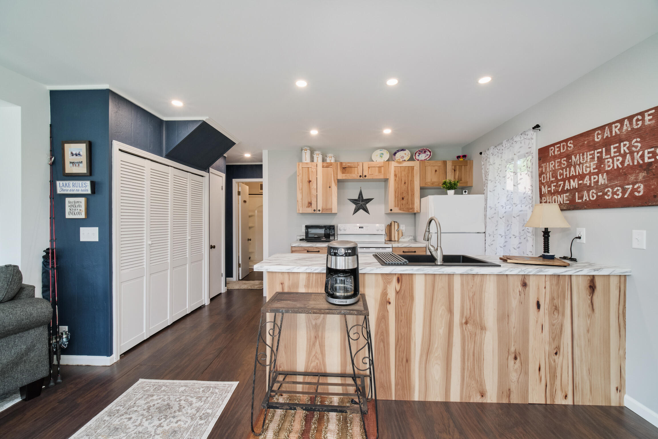 8761 Lake Park Drive