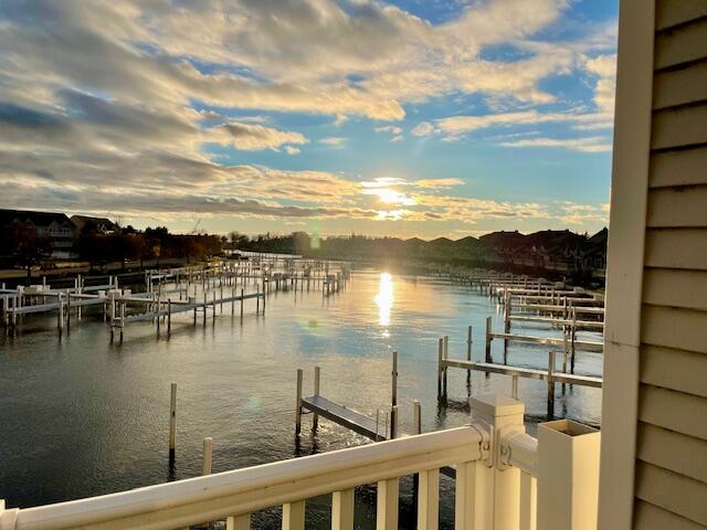 6 Brookharbor N