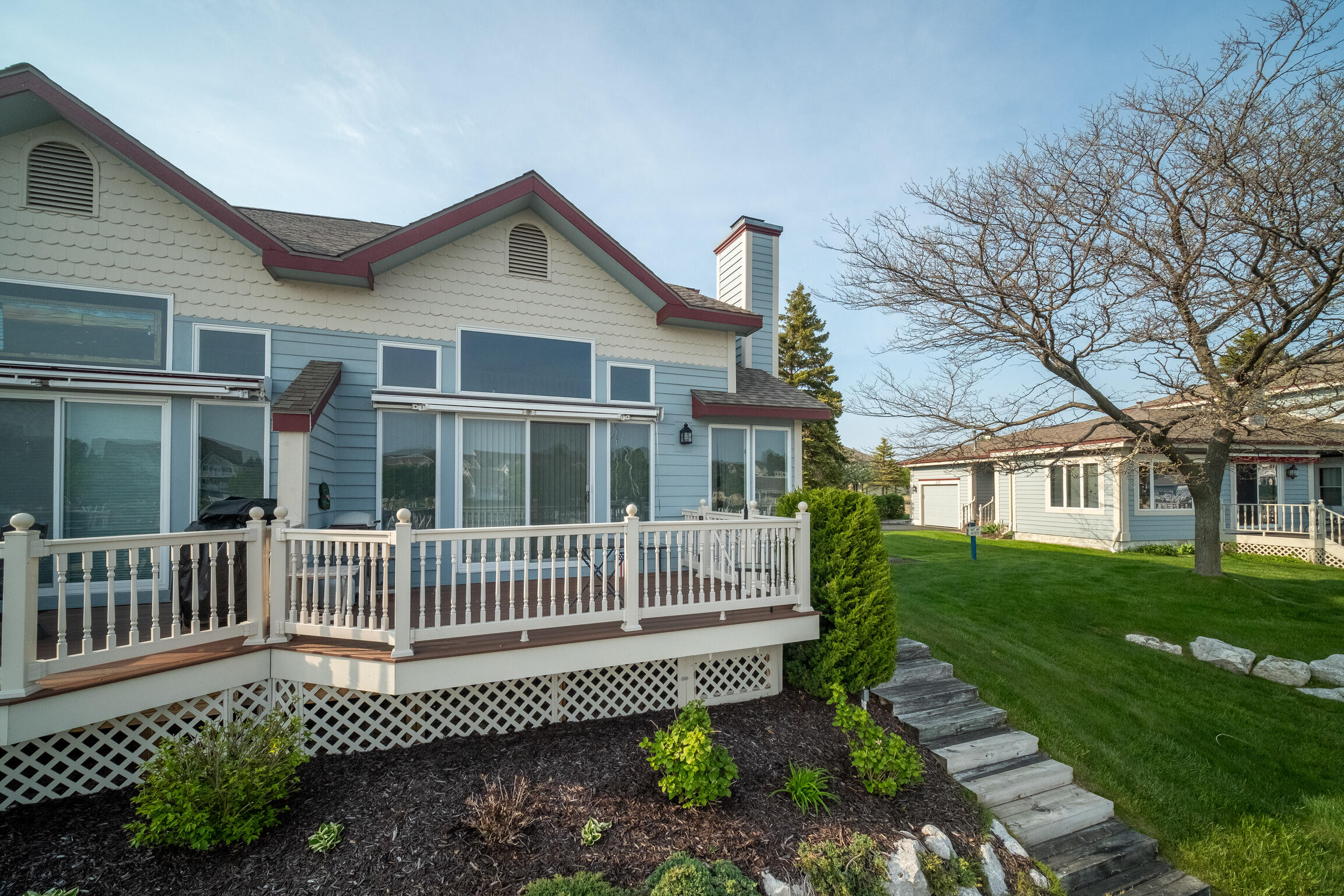 309 Lakeshore Drive