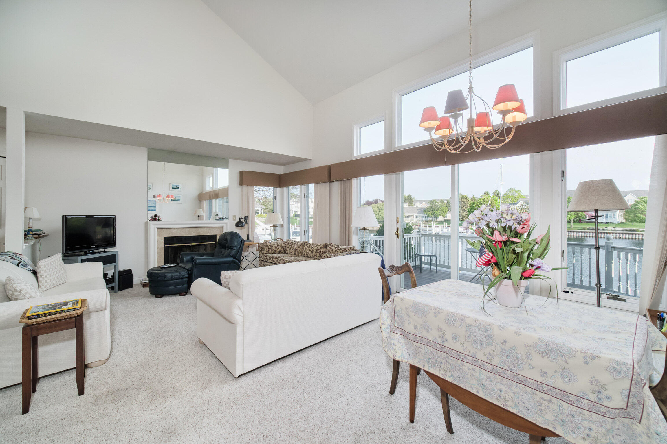 309 Lakeshore Drive
