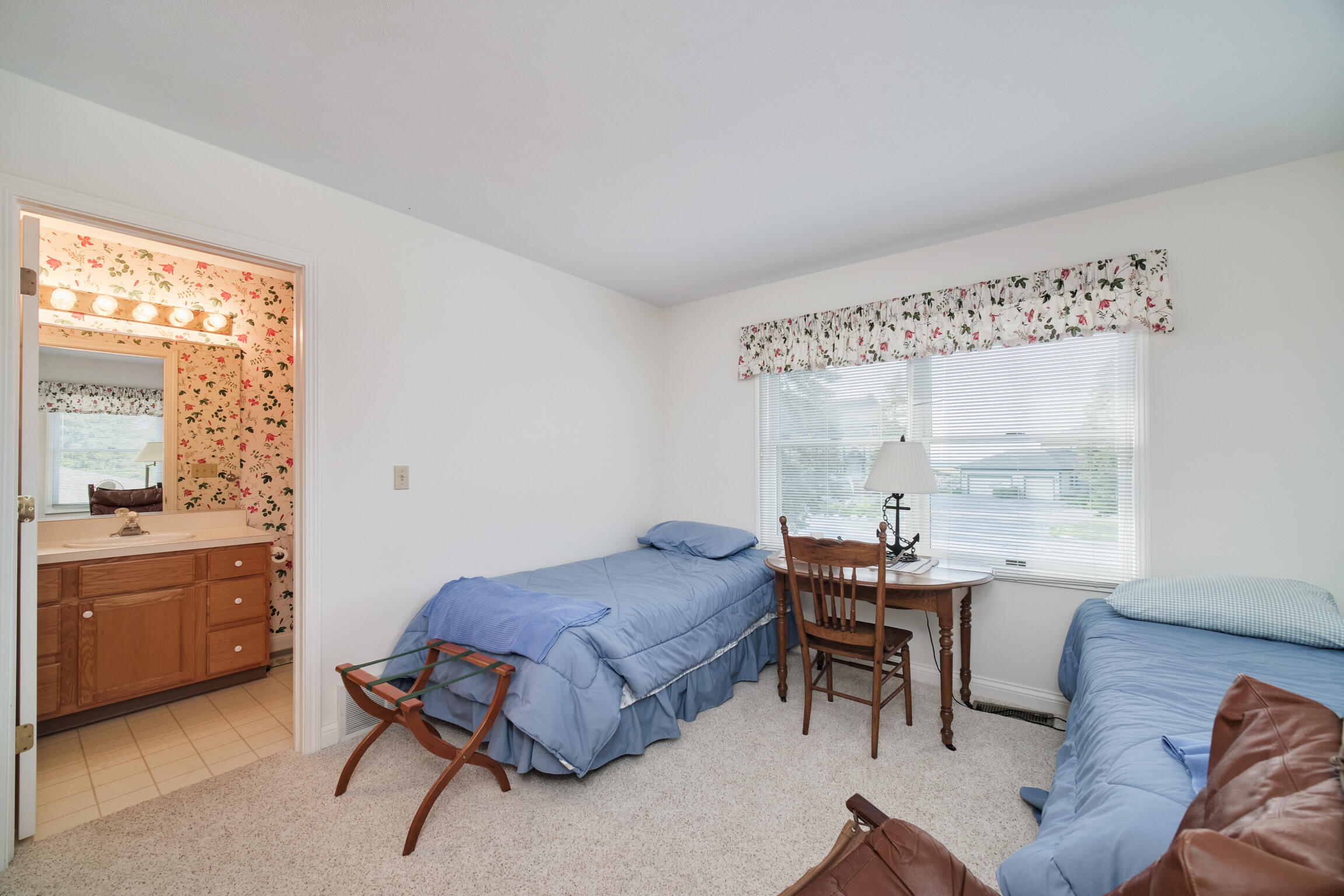 309 Lakeshore Drive