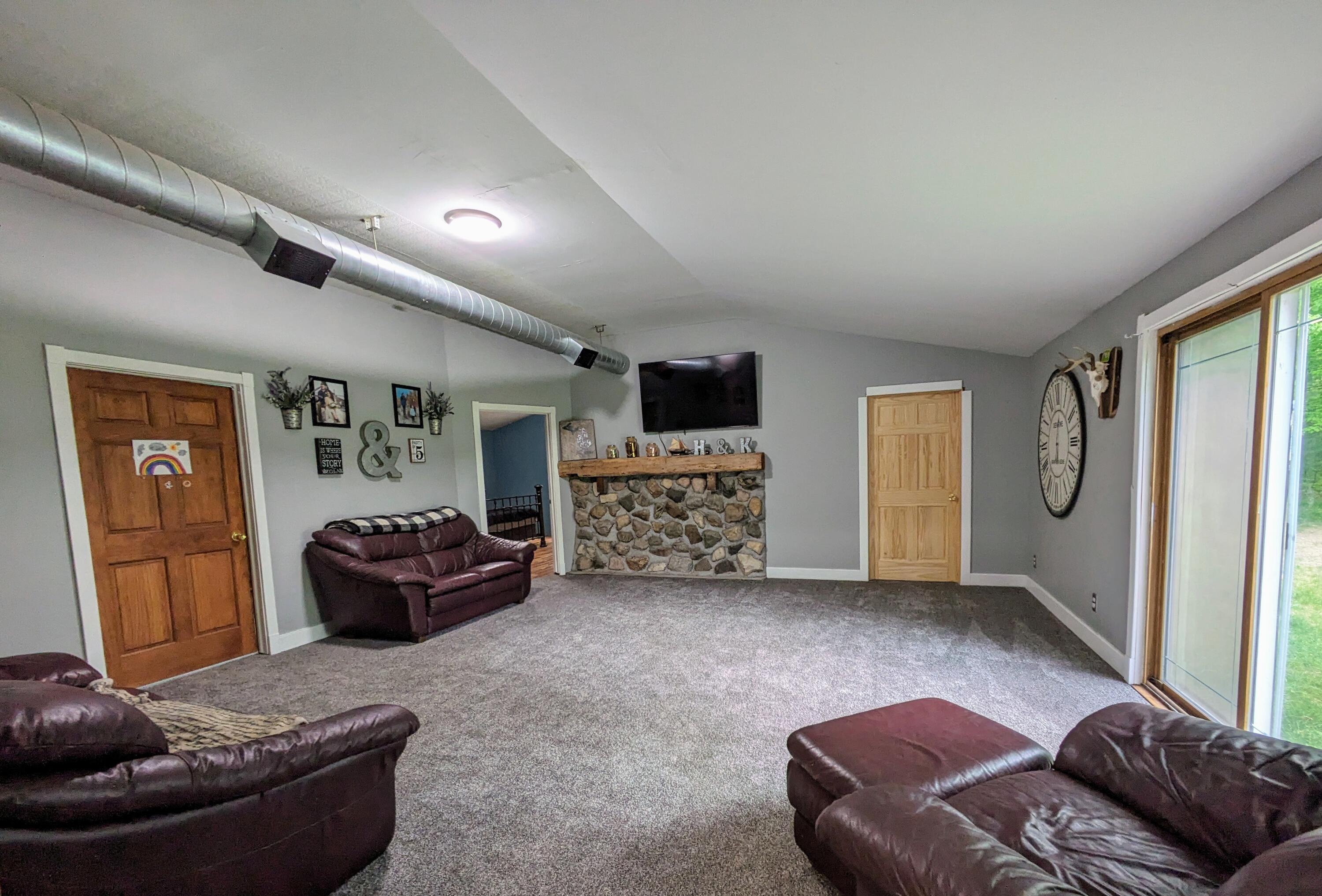 10560 N Tuttle Road