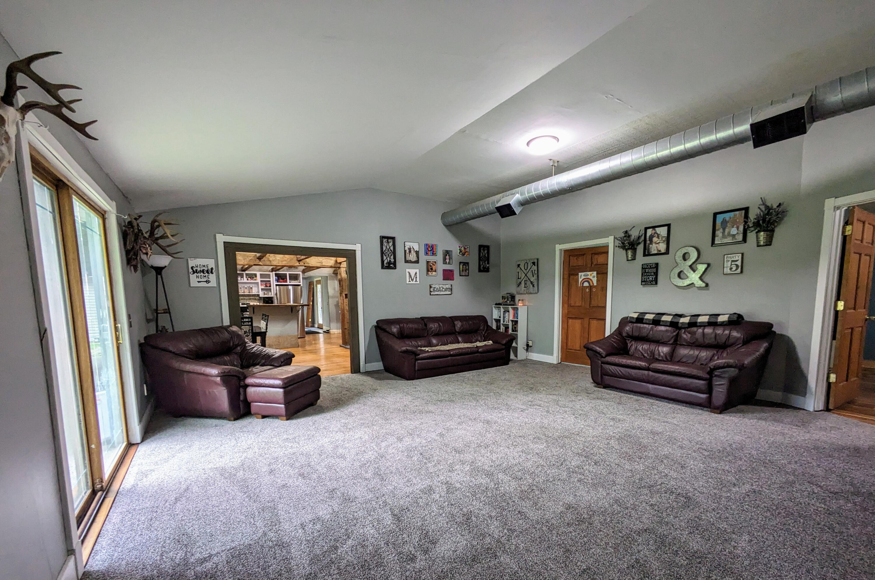 10560 N Tuttle Road