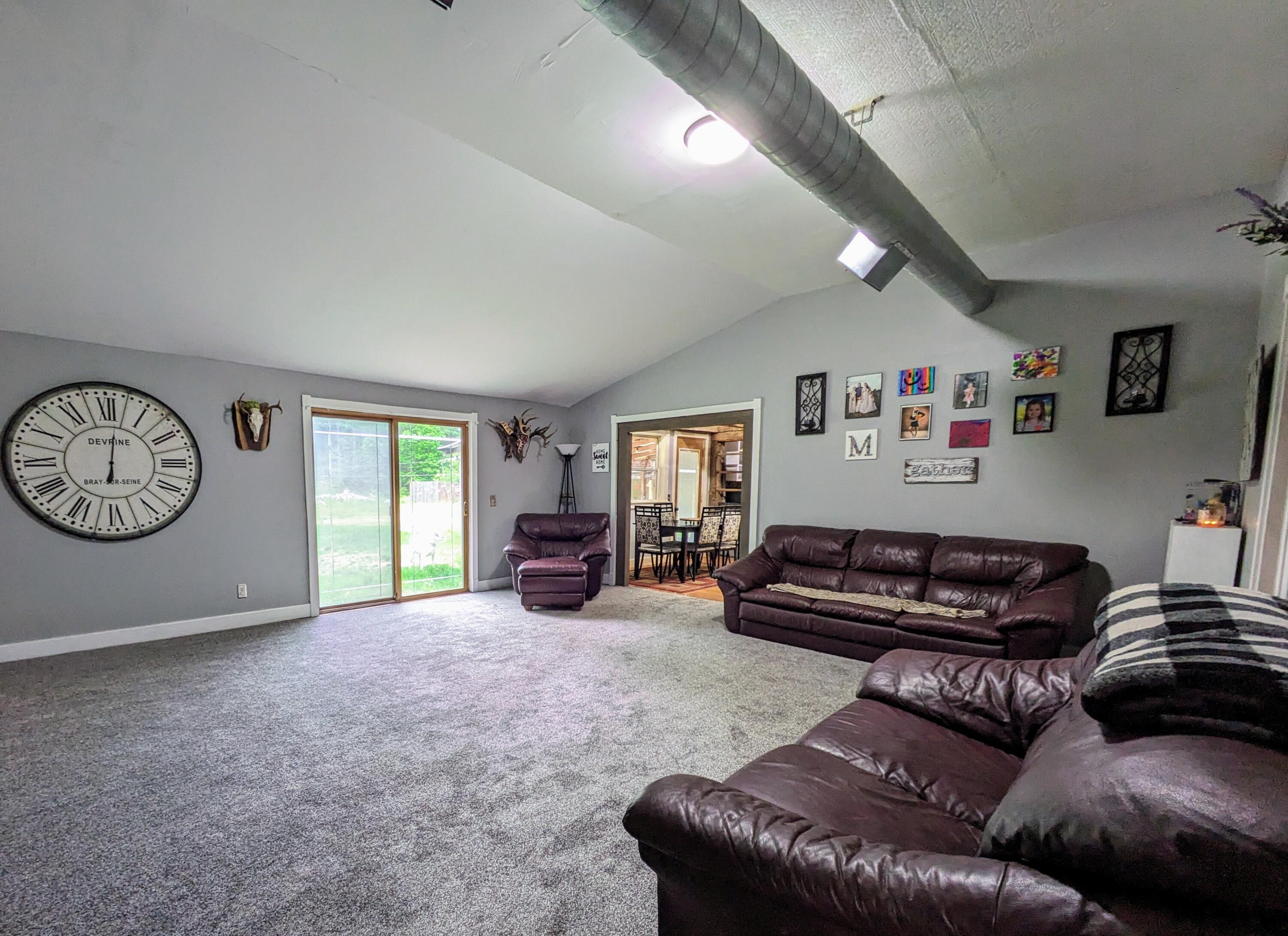 10560 N Tuttle Road