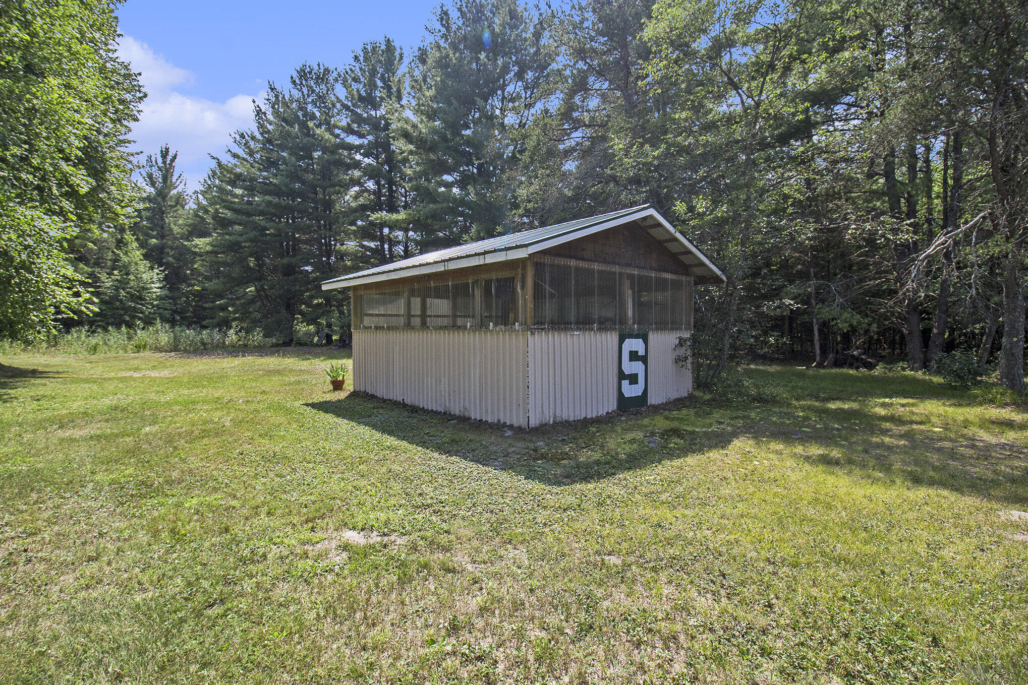 9063 Pine Creek Road