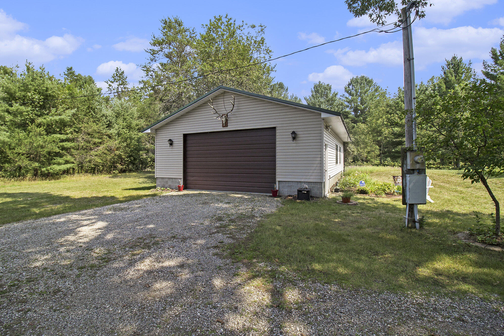 9063 Pine Creek Road