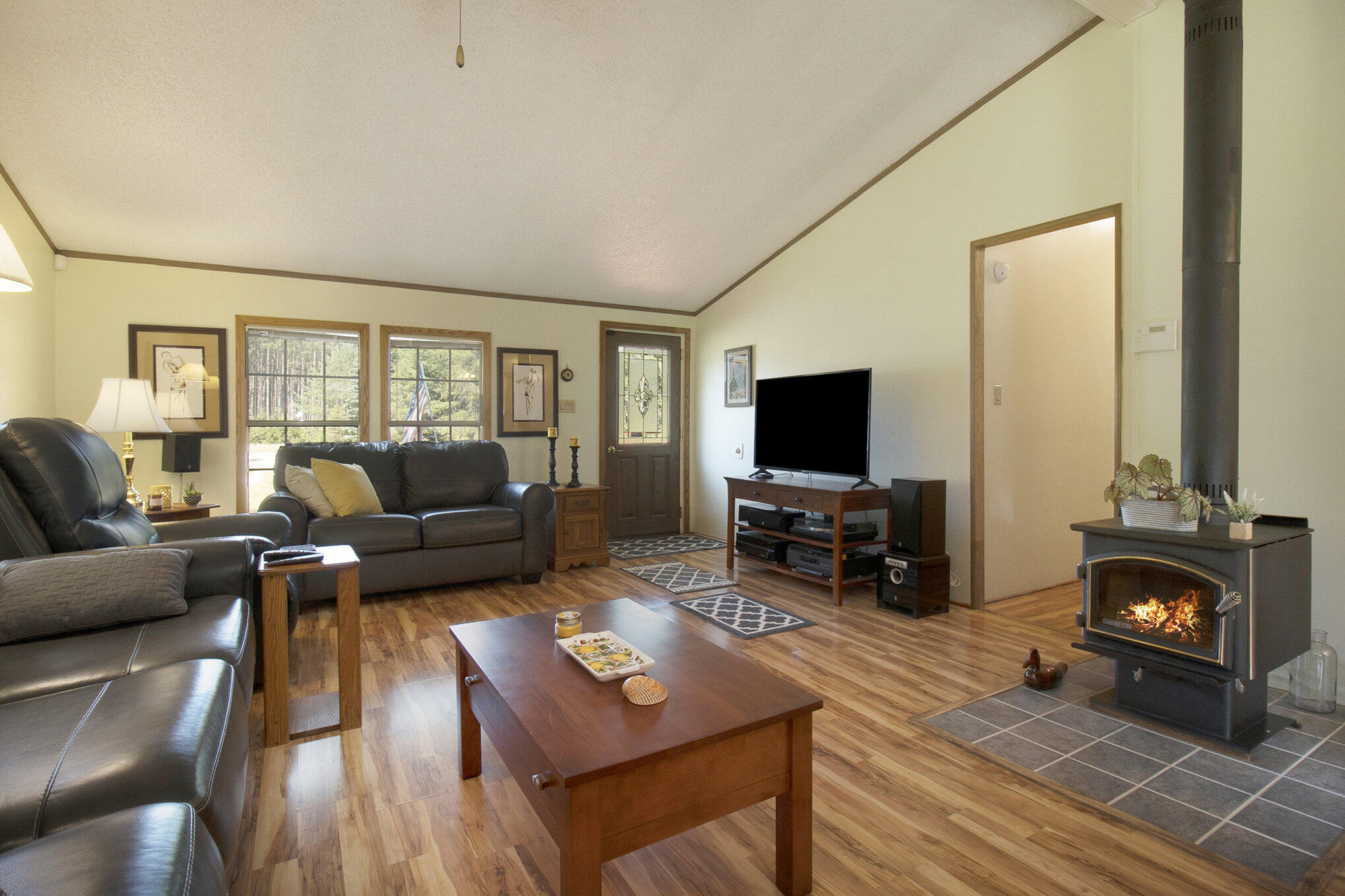 9063 Pine Creek Road