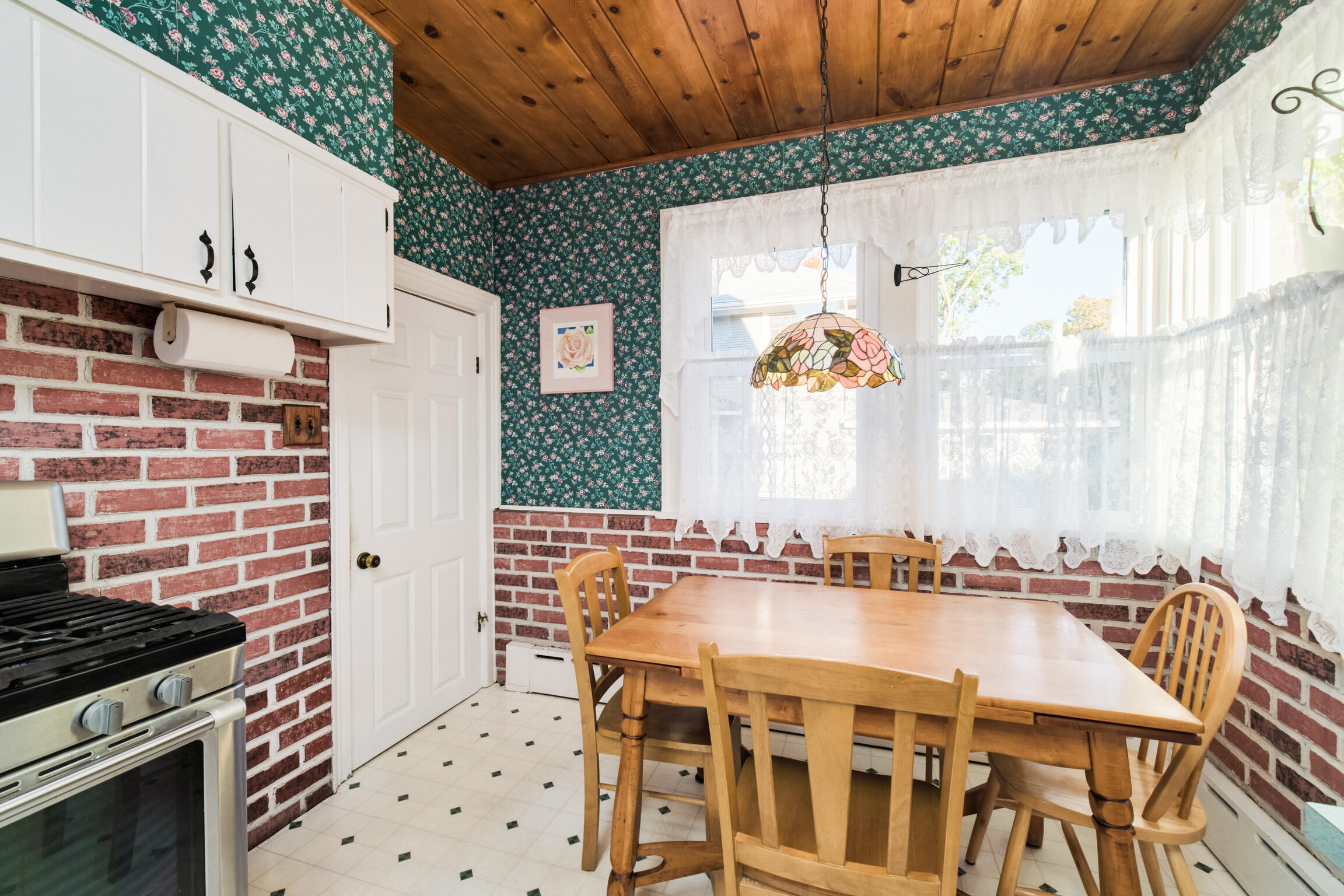 433 Second Street
