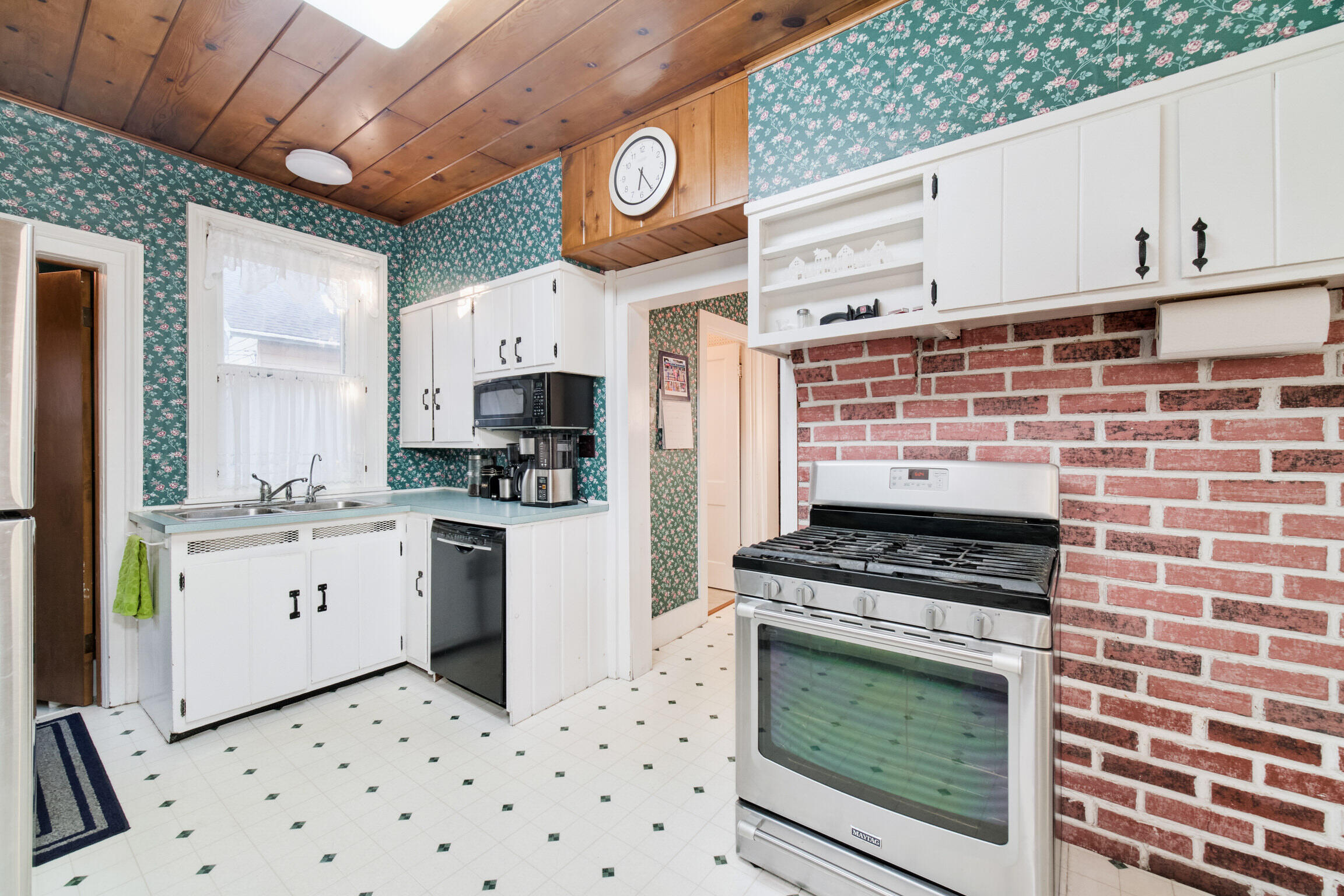 433 Second Street