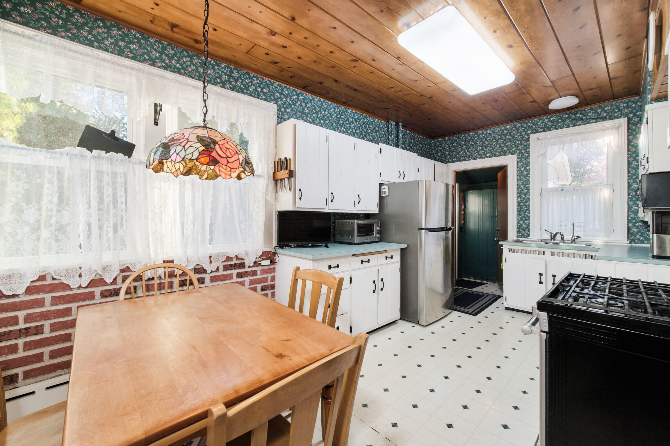 433 Second Street