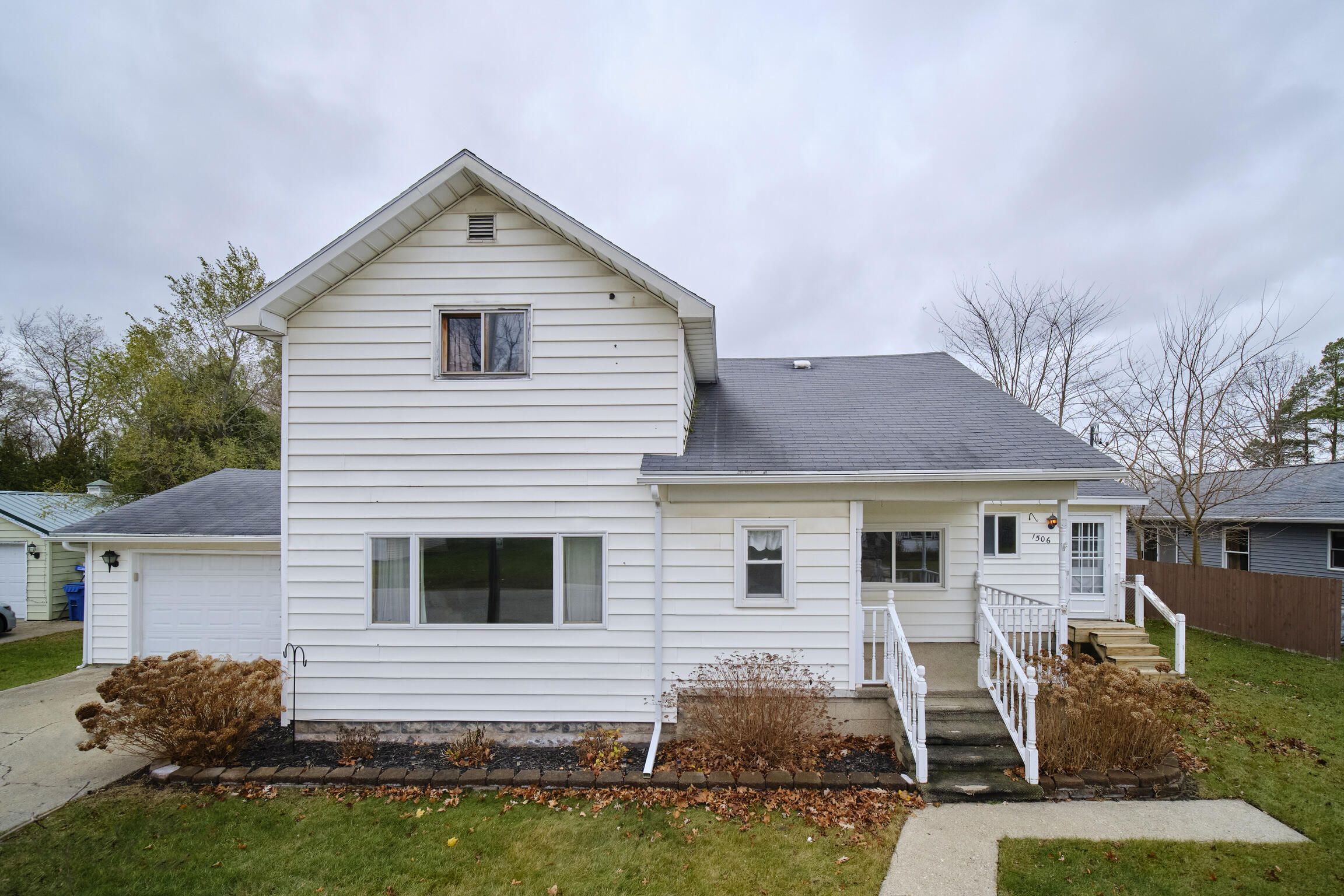 1506 Vine Street