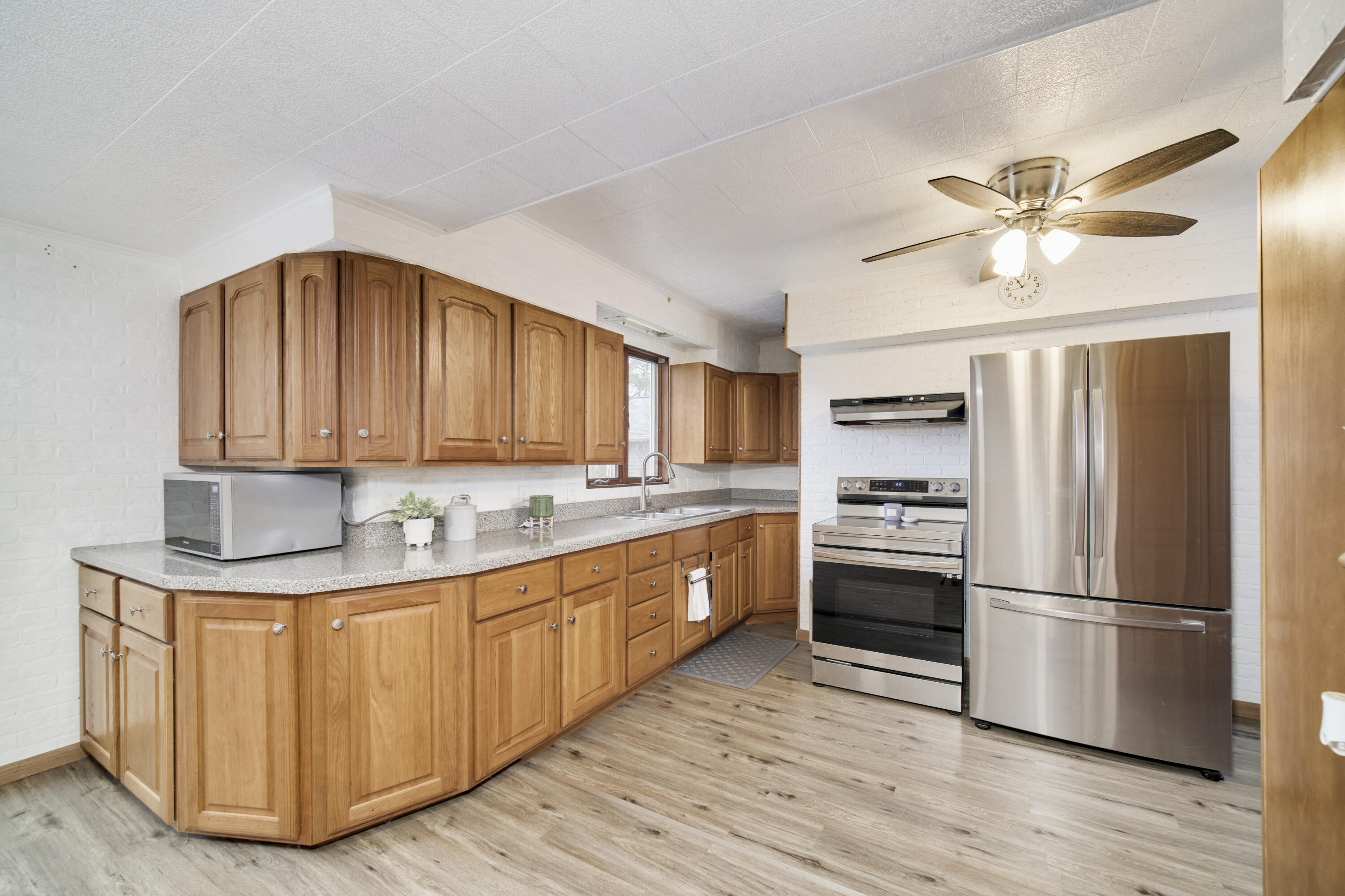 1506 Vine Street