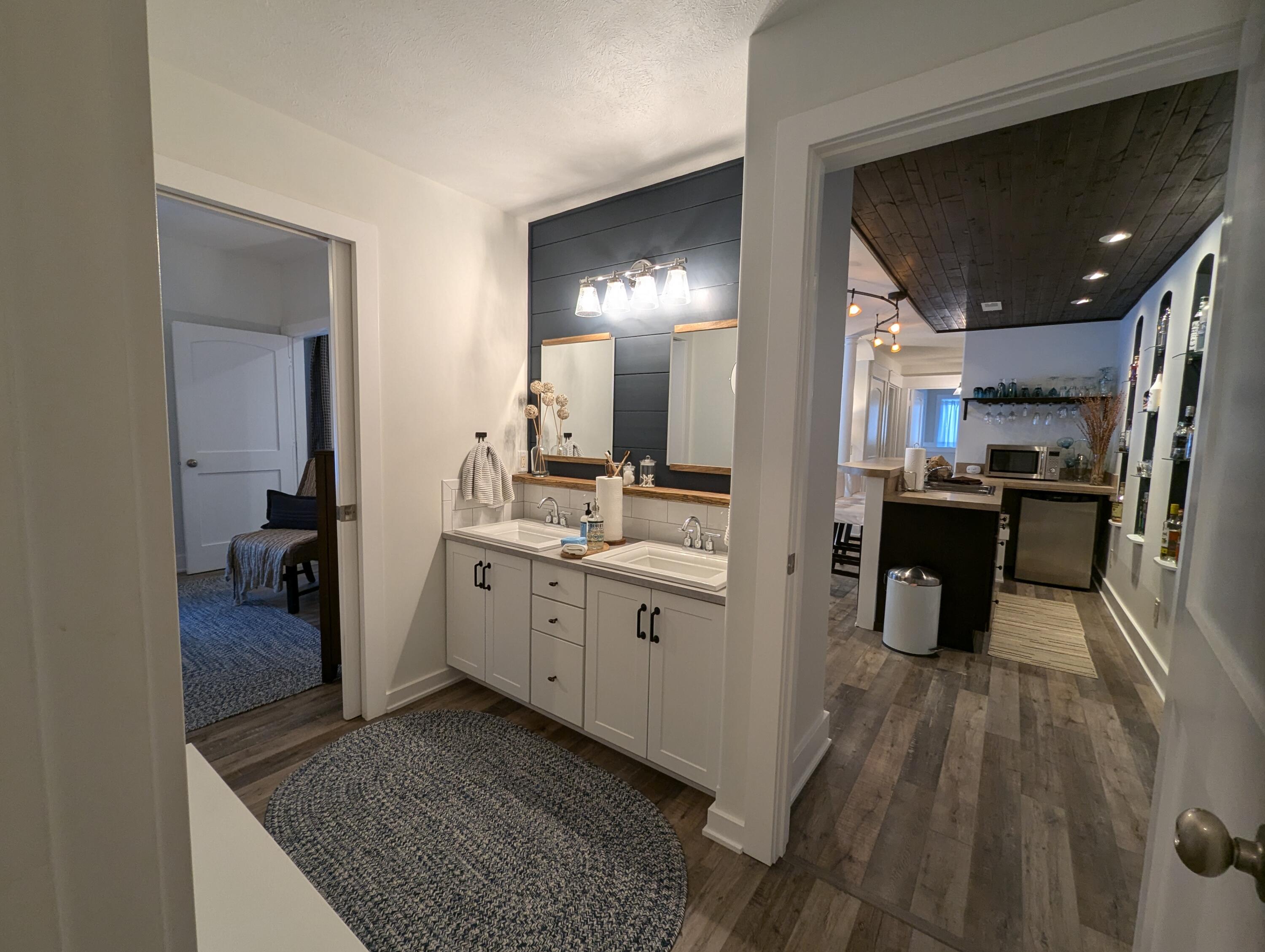 6600 N Town Trail