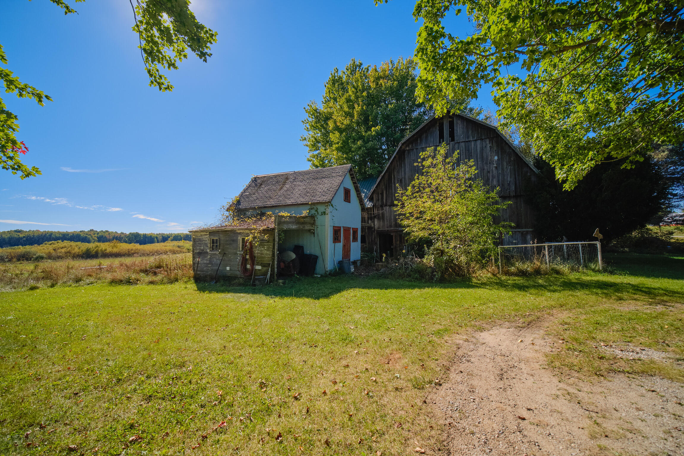 1621 W Beyer Road