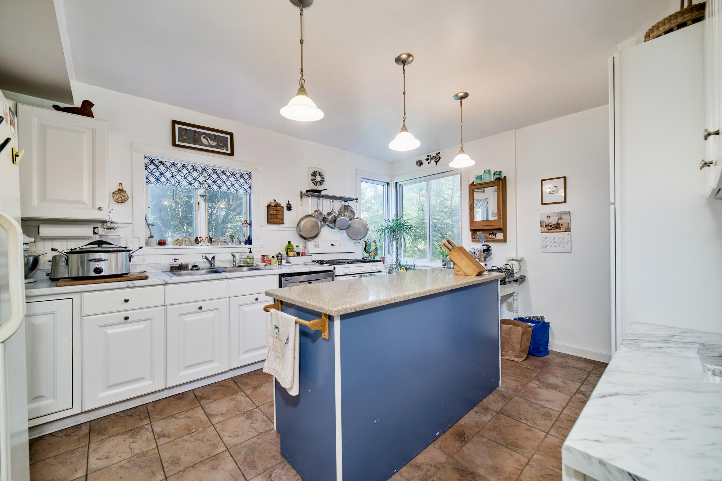 1621 W Beyer Road