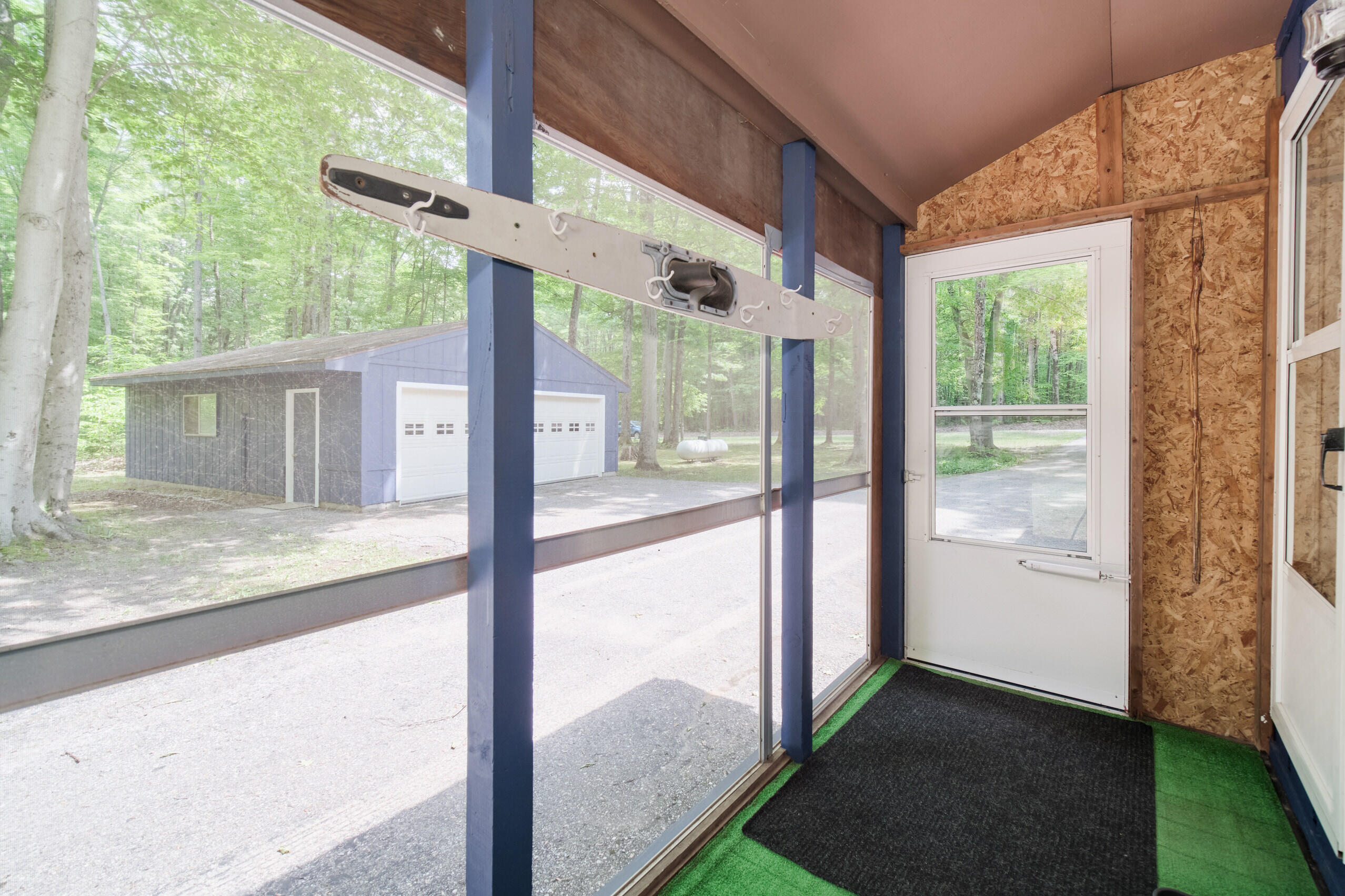 12084 Griffith Road