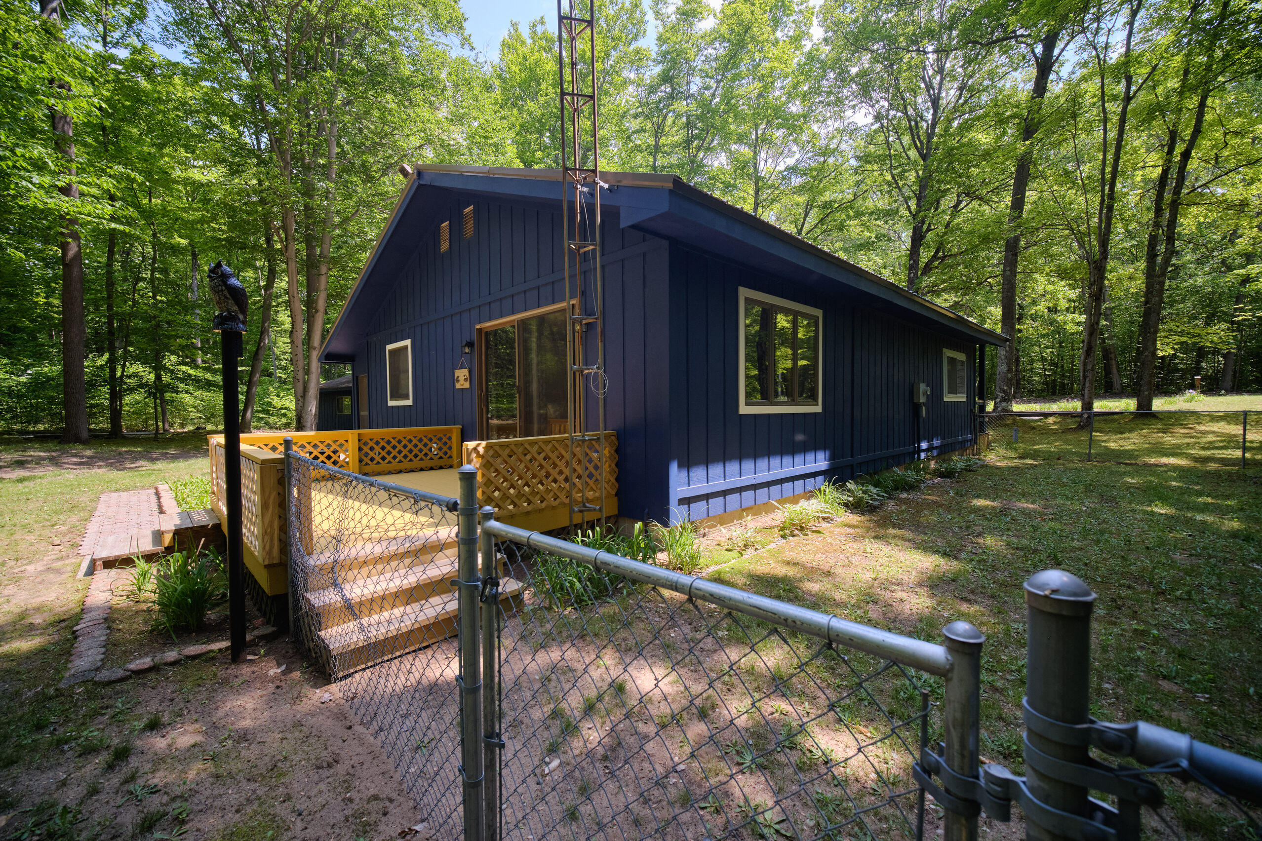 12084 Griffith Road