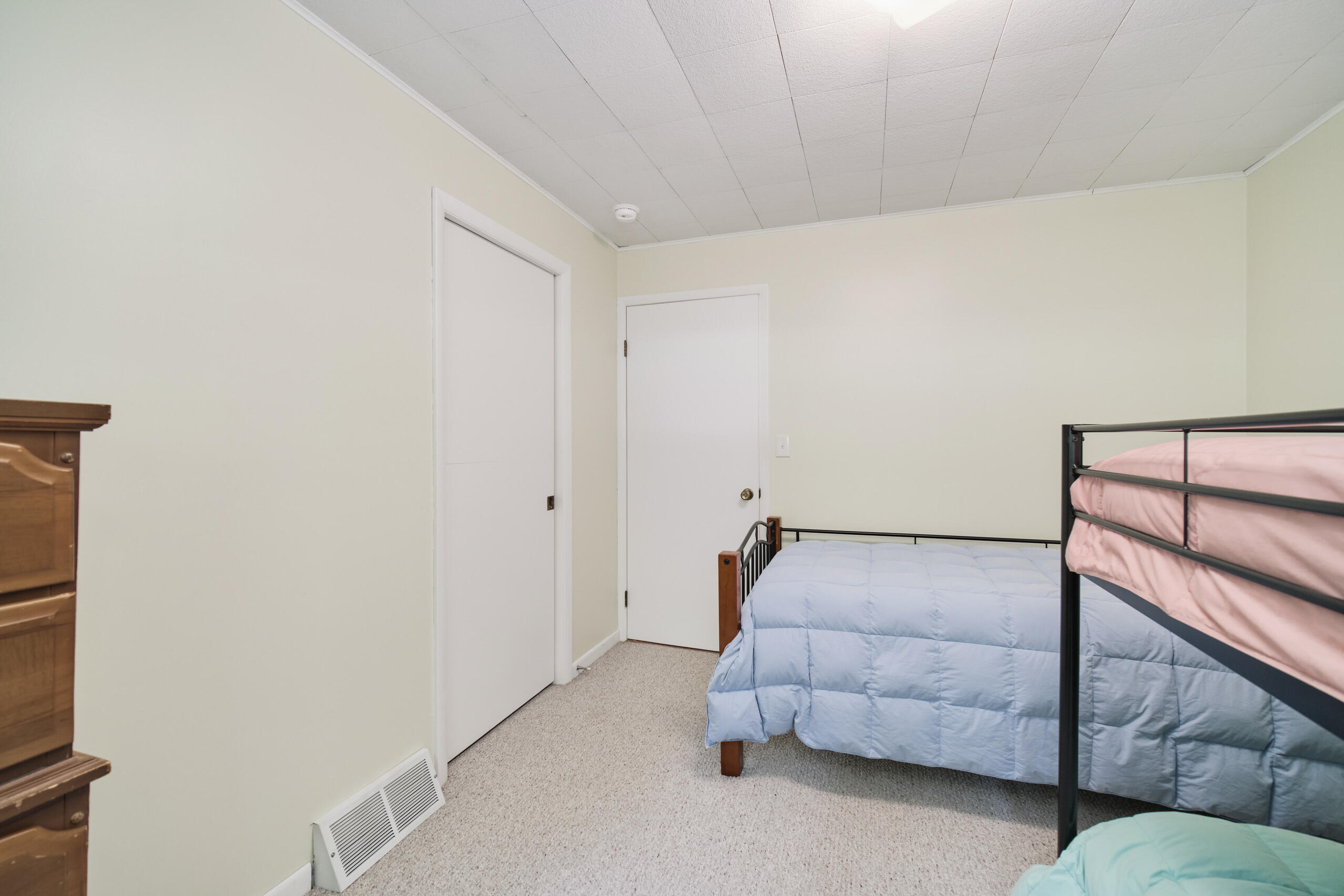12084 Griffith Road