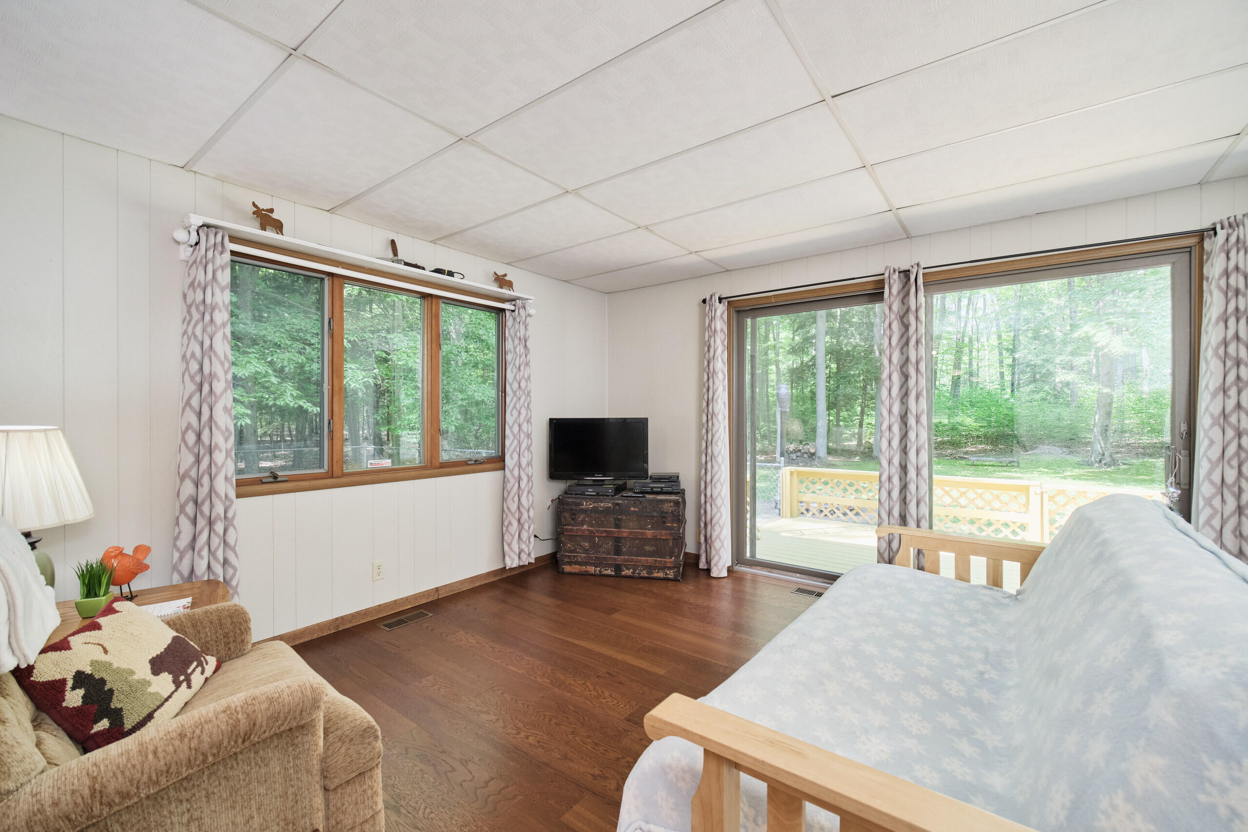 12084 Griffith Road