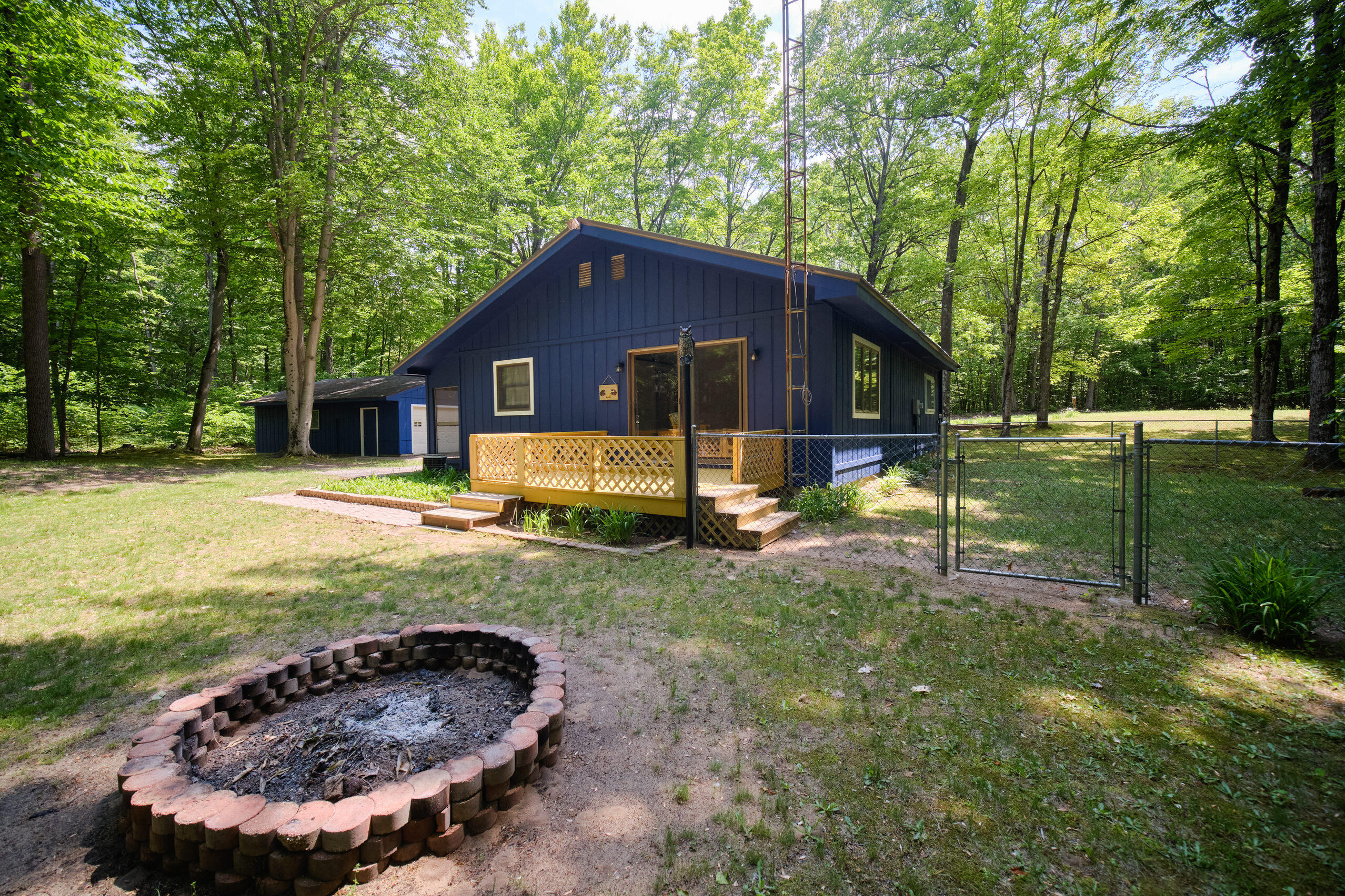 12084 Griffith Road